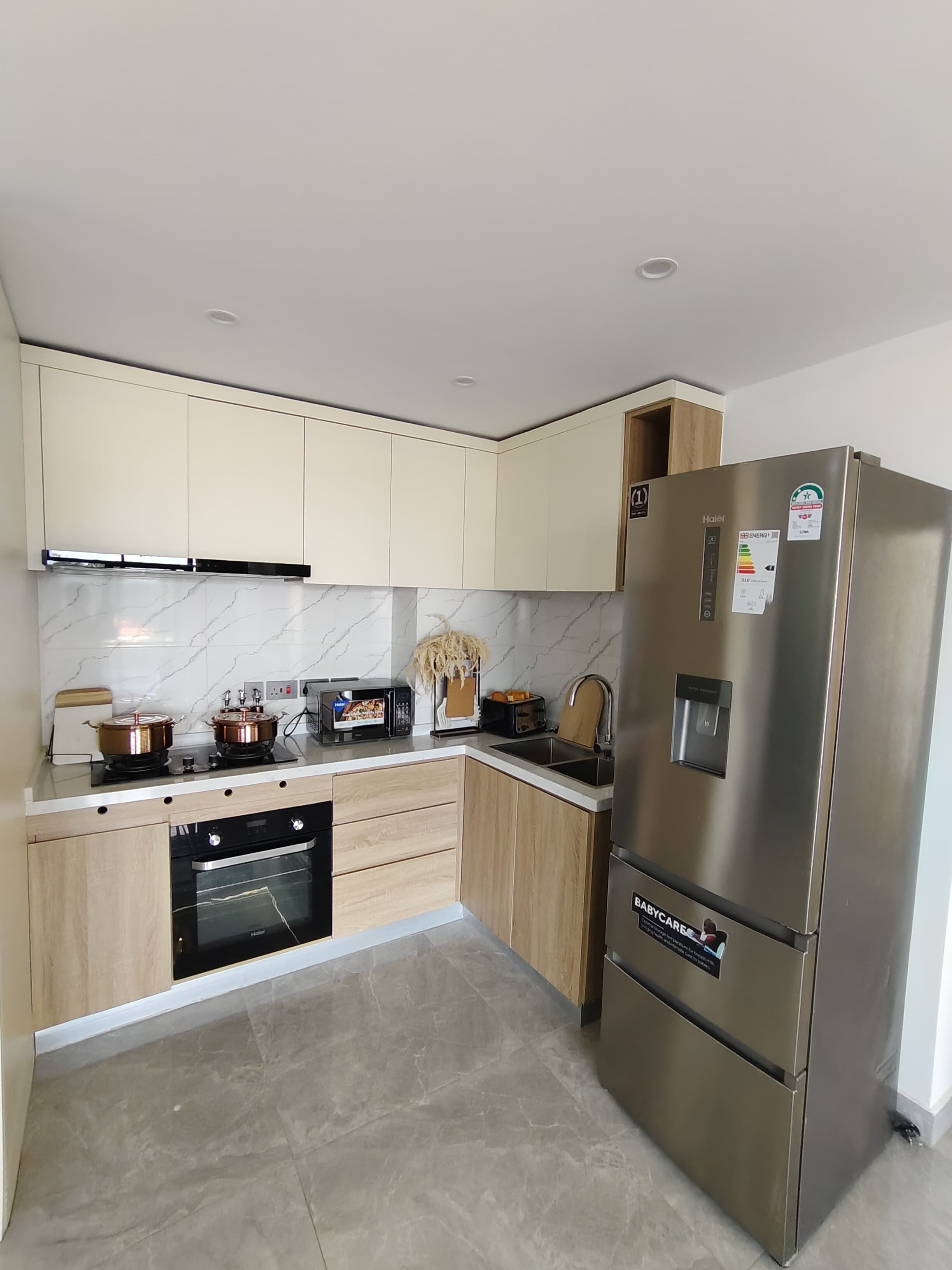 house-on-sale-2_bedroom_apartment_for_sale_in_Kilimani_Riara_road_Kes_13M-Apartment_Address-Kilimani__Nairobi__Kenya_price-13000000_Beds-2_Baths-2110_40-2