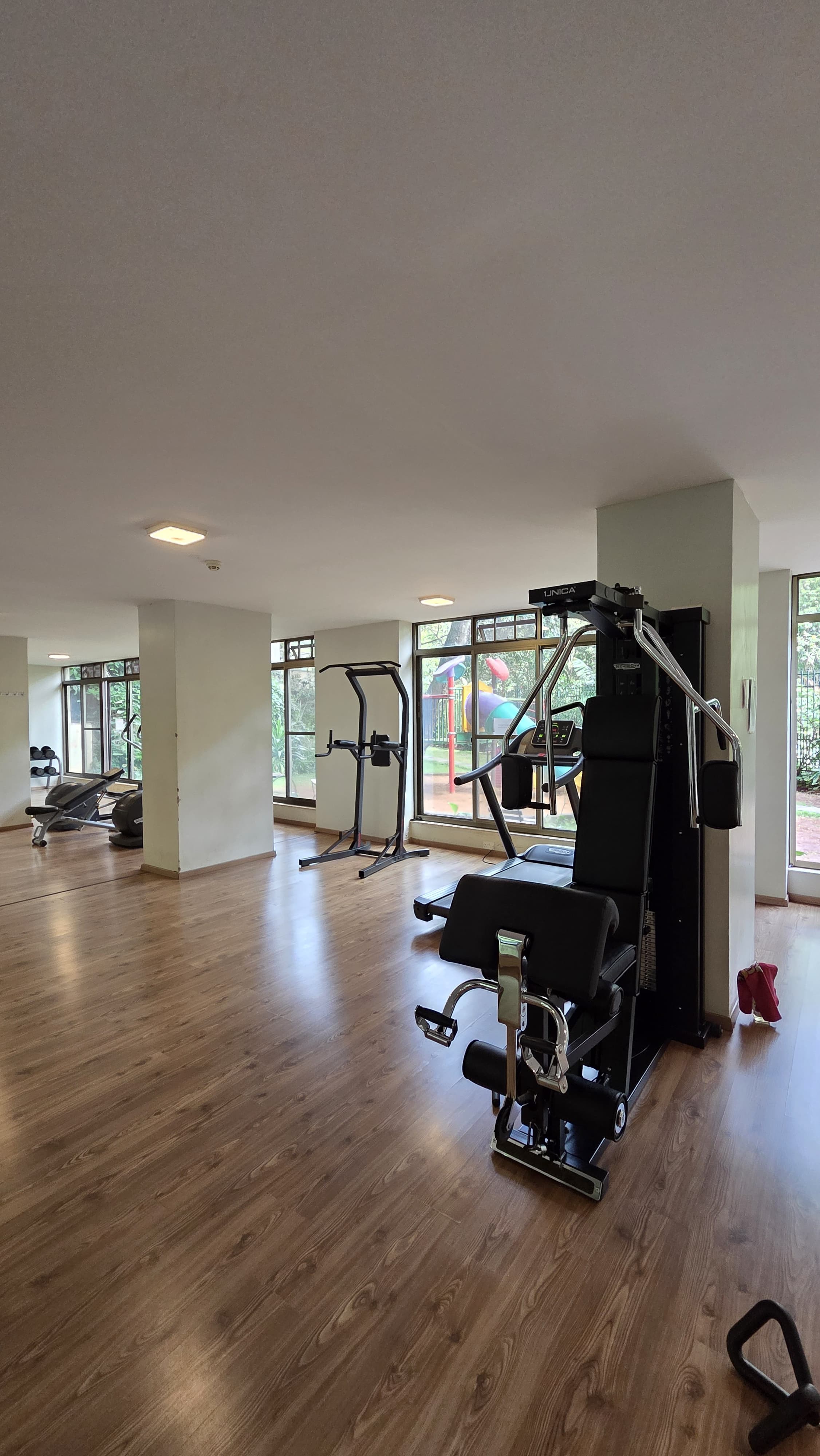 renting--Apartment_Address-Parklands__Nairobi__Kenya_price-290000_Beds-3_Baths-3-144-12