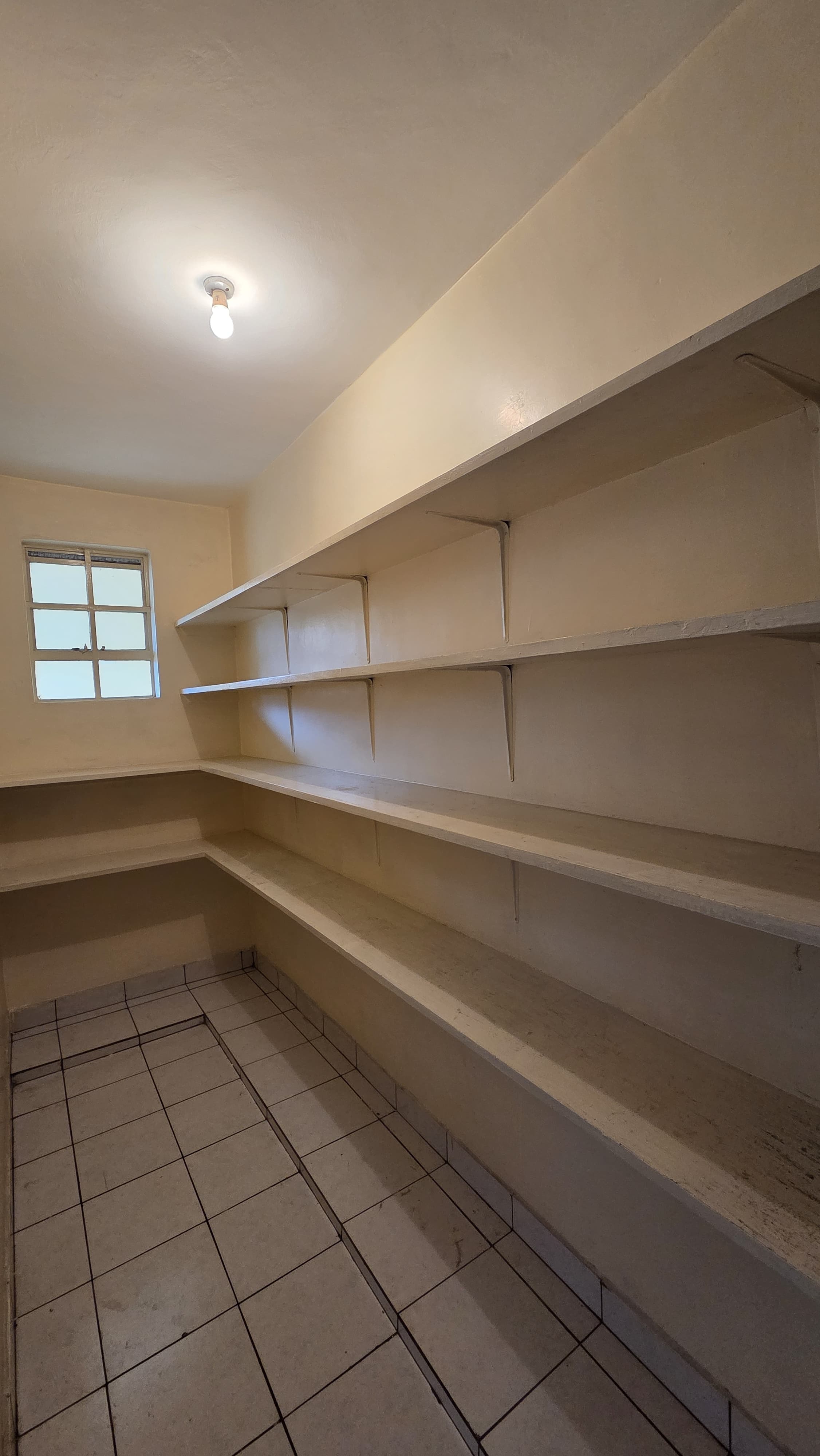 renting--Apartment_Address-Parklands__Nairobi__Kenya_price-90000_Beds-3_Baths-2-152-2