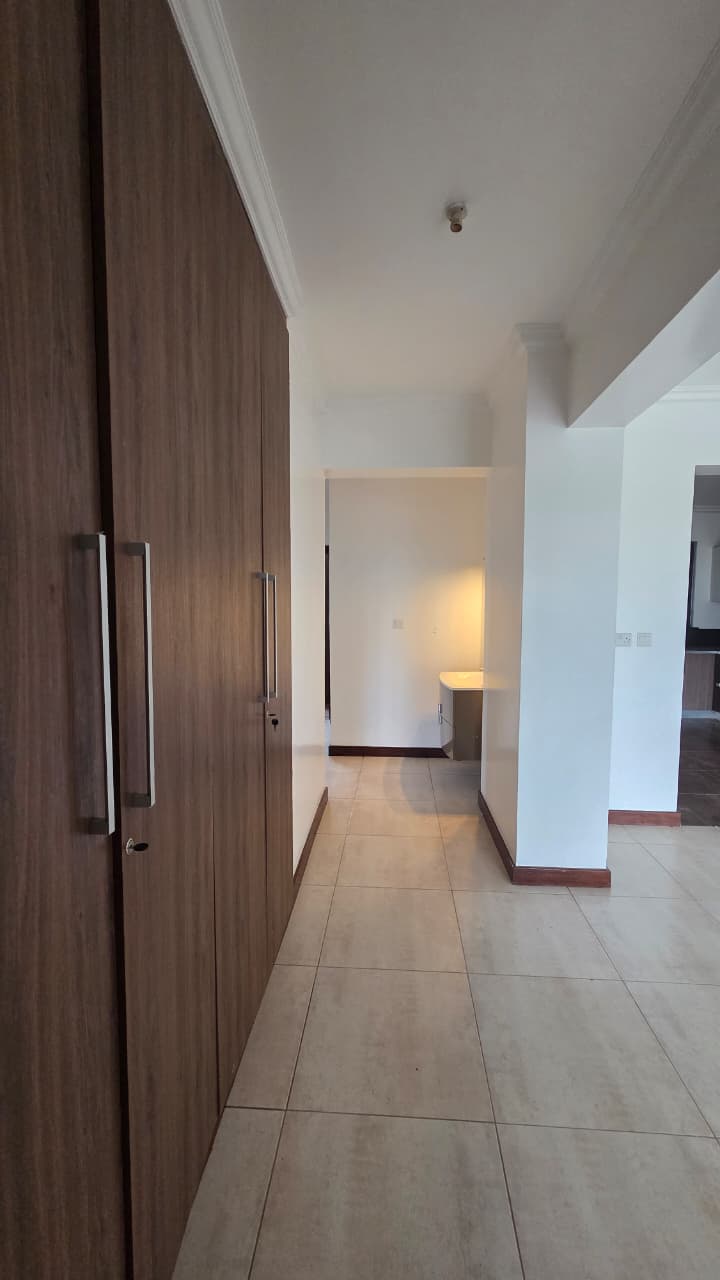 renting--Apartment_Address-Parklands__Nairobi__Kenya_price-105000_Beds-3_Baths-2-154-18