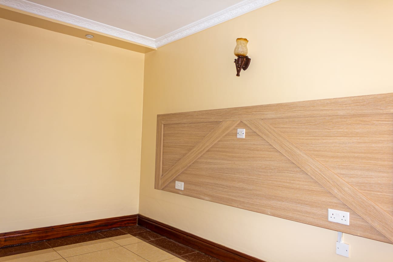 renting-1_Bedroom_Apartments_for_Rent_In_Westlands_-apartment_Address-Brookside_Dr__Nairobi__Kenya_price-65000_Beds-1_Baths-1-115-6