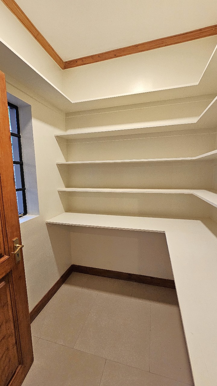 renting--Bungalow_Address-Lavington__Nairobi__Kenya_price-520000_Beds-4_Baths-3-165-8