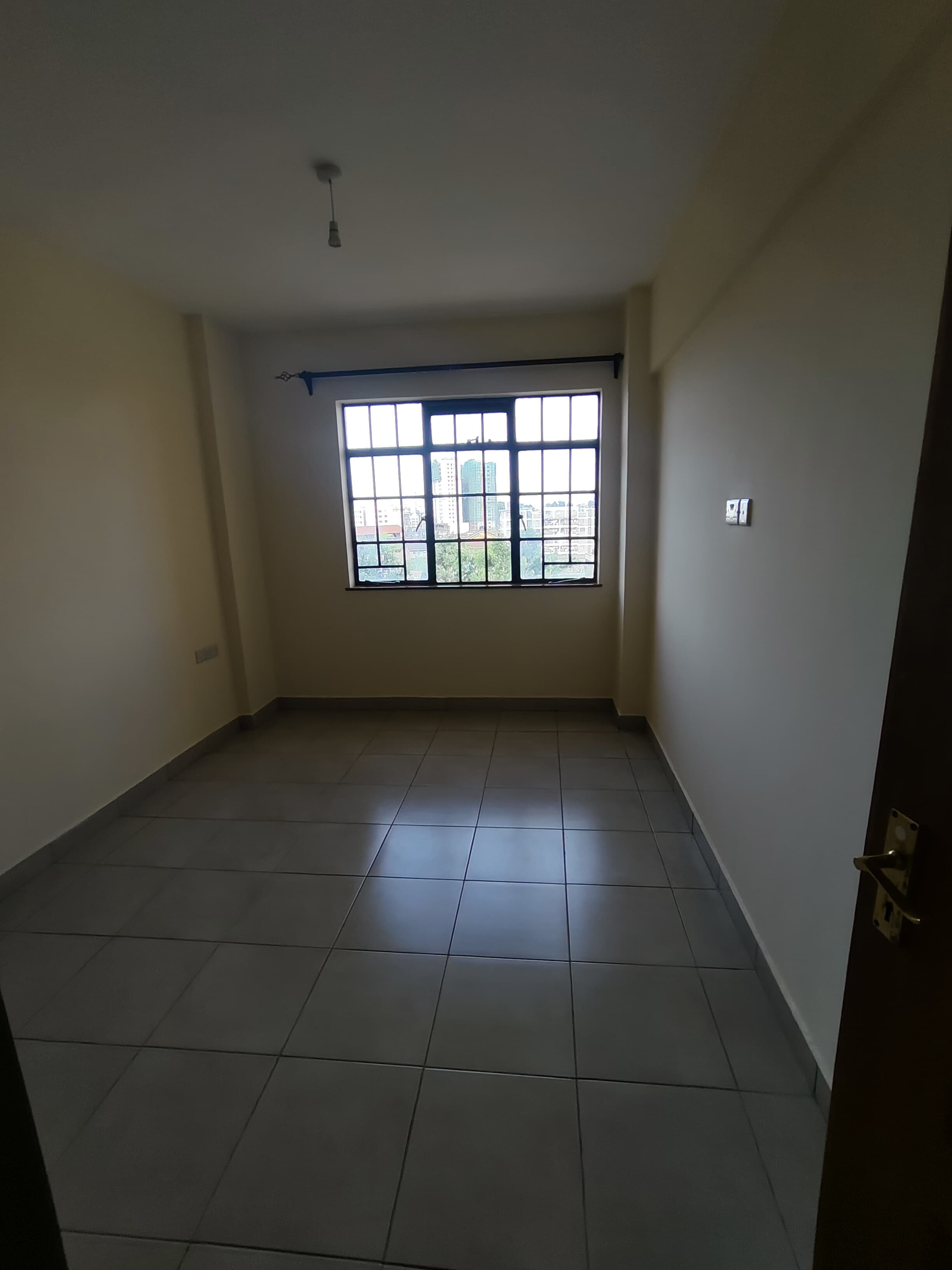 house-on-sale-3_Bedroom_apartment_for_sale_Ngong_road_Kes_11M-Apartment_Address-Ngong_Rd__Nairobi__Kenya_price-11000000_Beds-3_Baths-2120_30-10