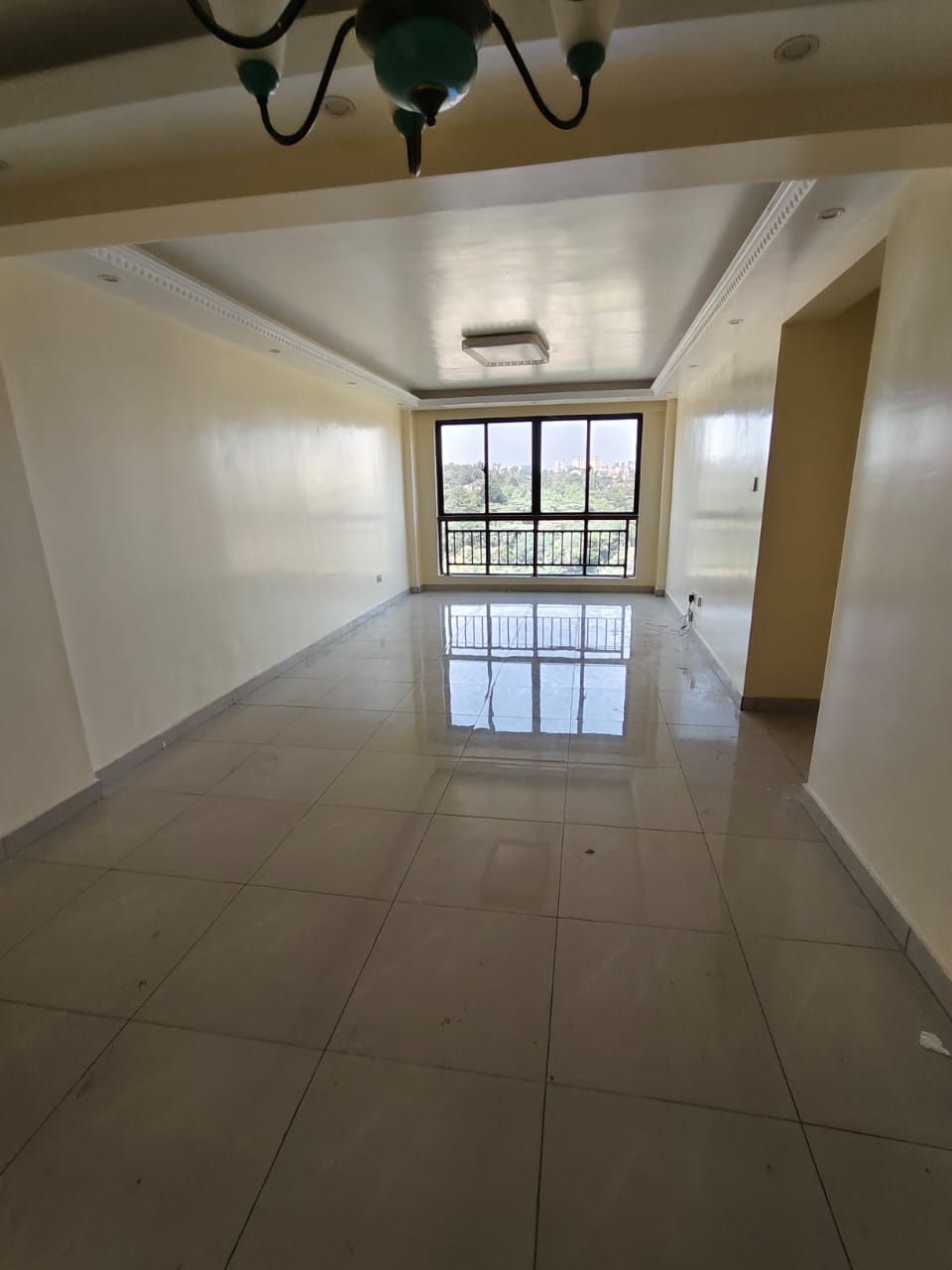 house-on-sale-Kileleshwa_2_bedroom_apartment_for_sale_Kes_10M-Apartment_Address-Kileleshwa__Nairobi__Kenya_price-10000000_Beds-2_Baths-2110_42-3