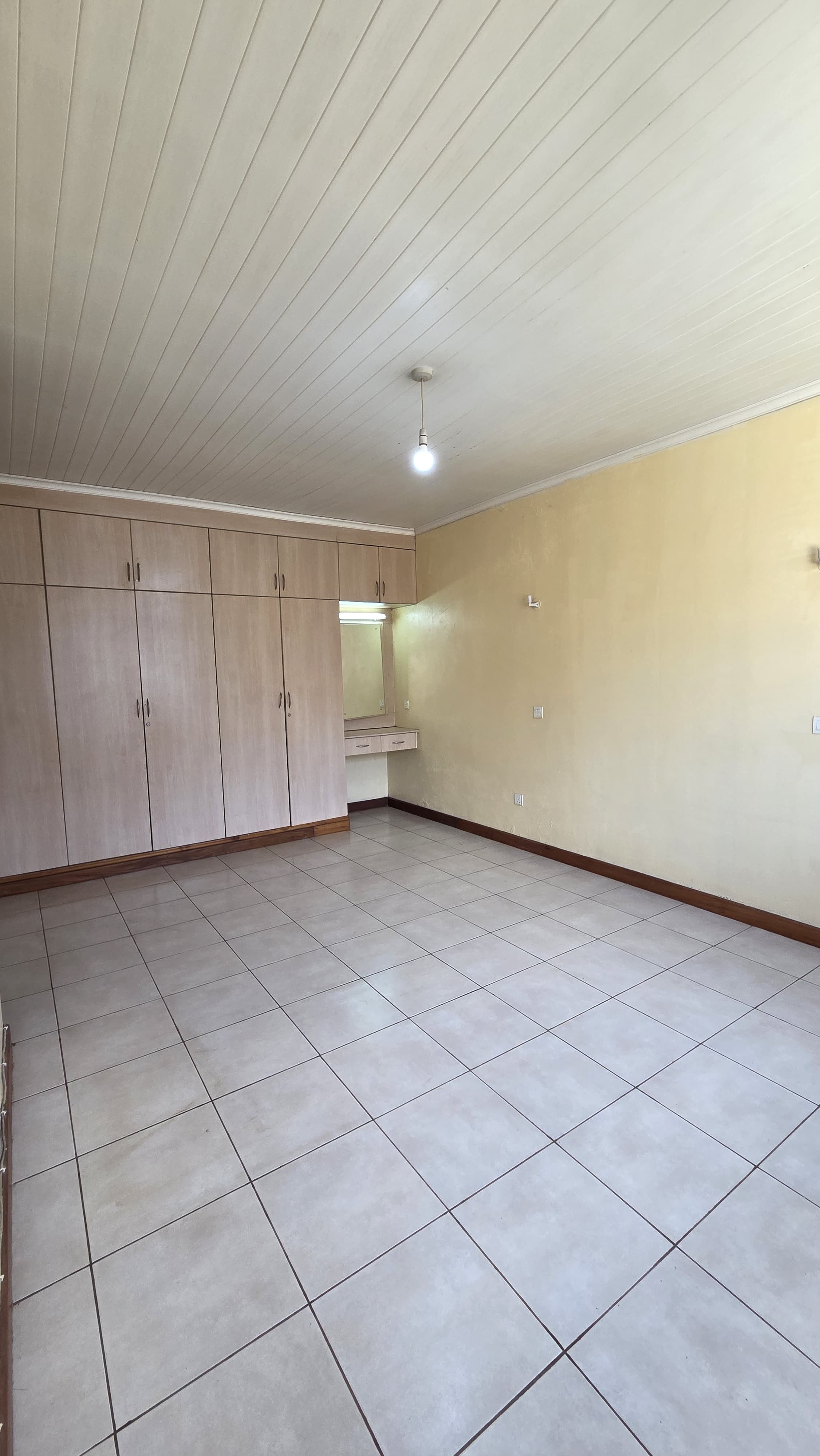 renting--Apartment_Address-Parklands__Nairobi__Kenya_price-63000_Beds-2_Baths-2-107-4