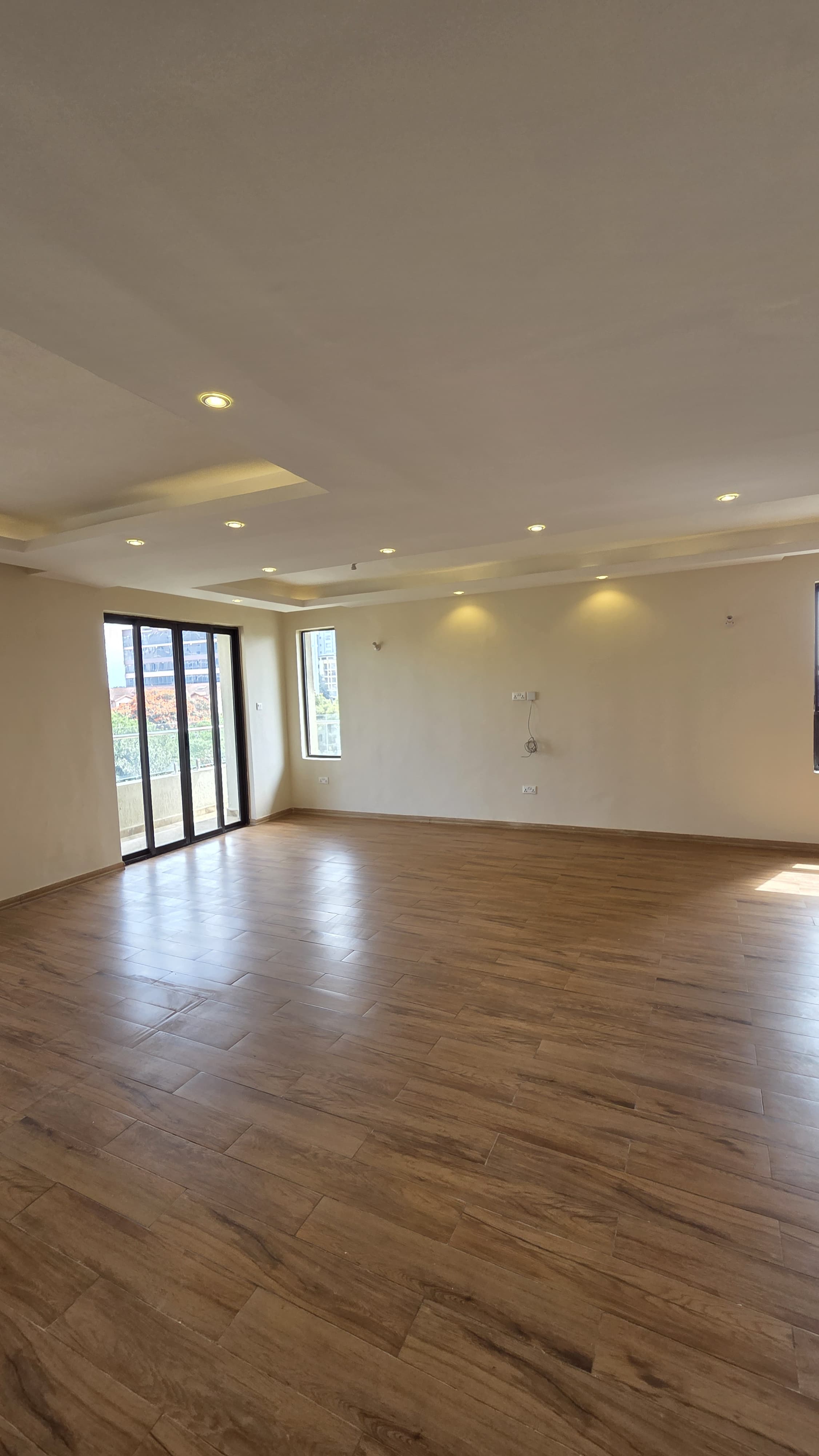 renting--Duplex_Address-Parklands__Nairobi__Kenya_price-150000_Beds-5_Baths-5-164-1