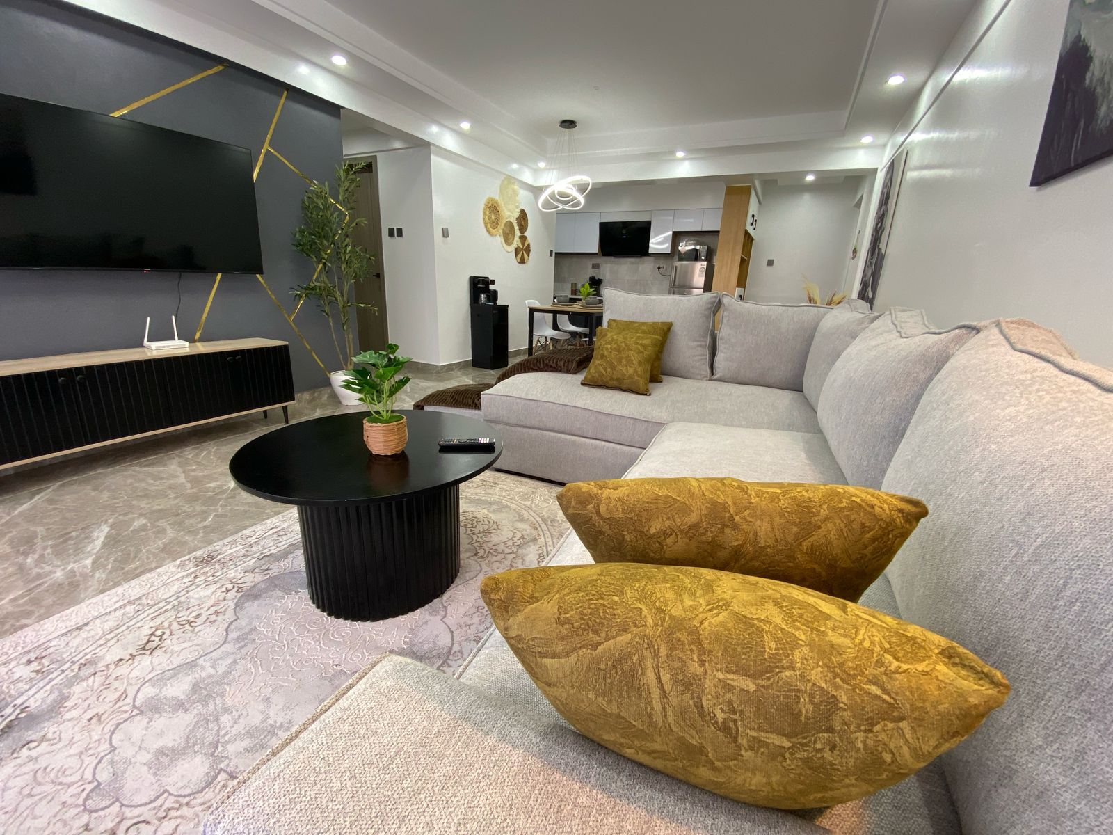 house-on-sale-2_bedroom_apartment_for_sale_in_Kilimani_Kes_10_8M-Apartment_Address-Kilimani__Nairobi__Kenya_price-10800000_Beds-2_Baths-2110_16-14