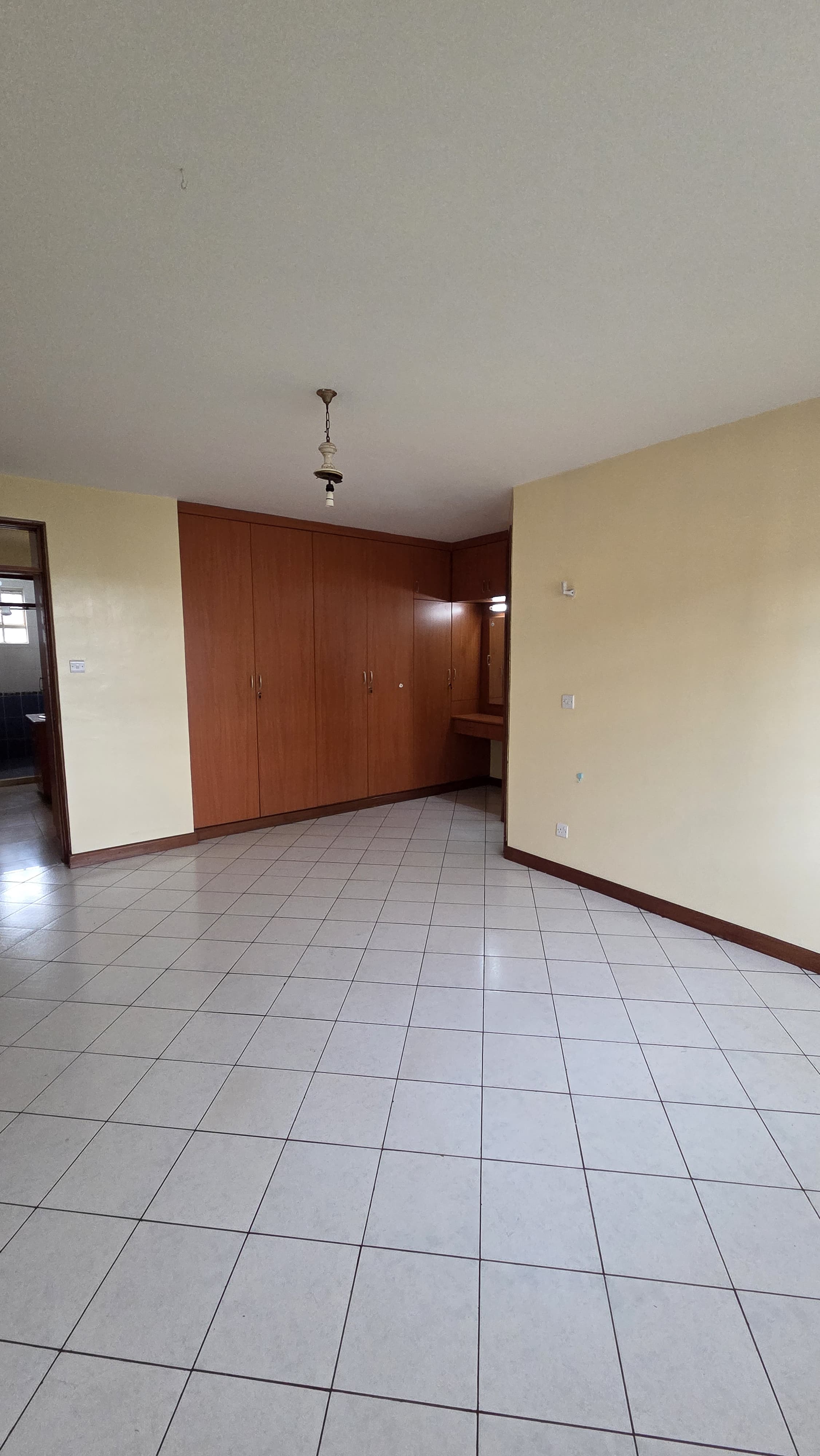 renting--Apartment_Address-Parklands__Nairobi__Kenya_price-90000_Beds-3_Baths-2-152-16