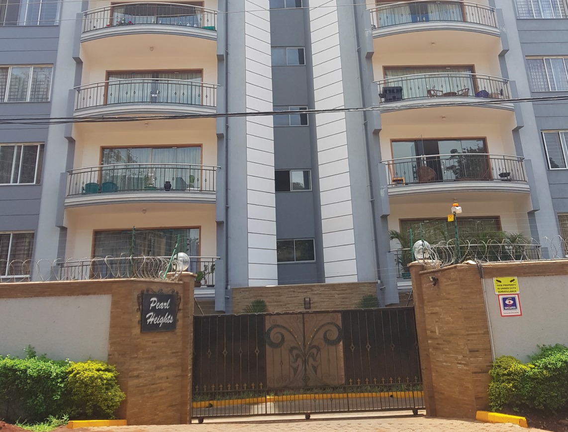 house-on-sale-Kileleshwa_3_Bedroom_all_en_suite_plus_DSQ_apartment_for_sale_Kes_25M-Apartment_Address-Kileleshwa__Nairobi__Kenya_price-25000000_Beds-3_Baths-4110_34