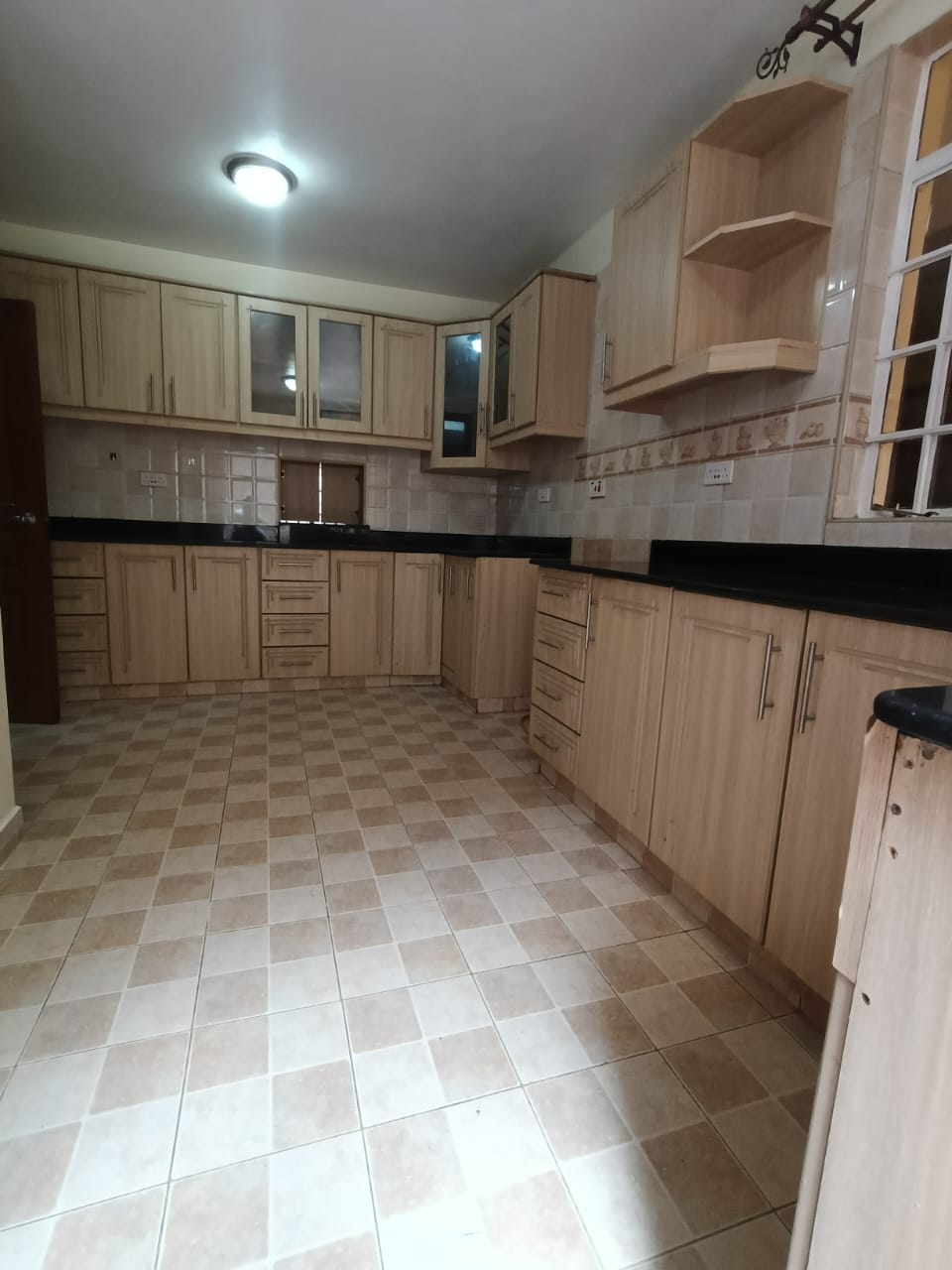 renting--Townhouse_Address-South_B__Nairobi__Kenya_price-130000_Beds-3_Baths-3-36-5
