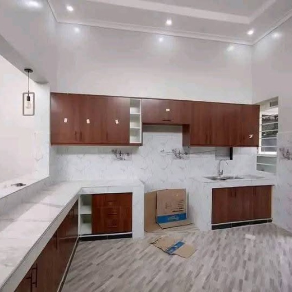 renting--Townhouse_Address-Kasarani__Kenya_price-16000_Beds-2_Baths-1-88-0