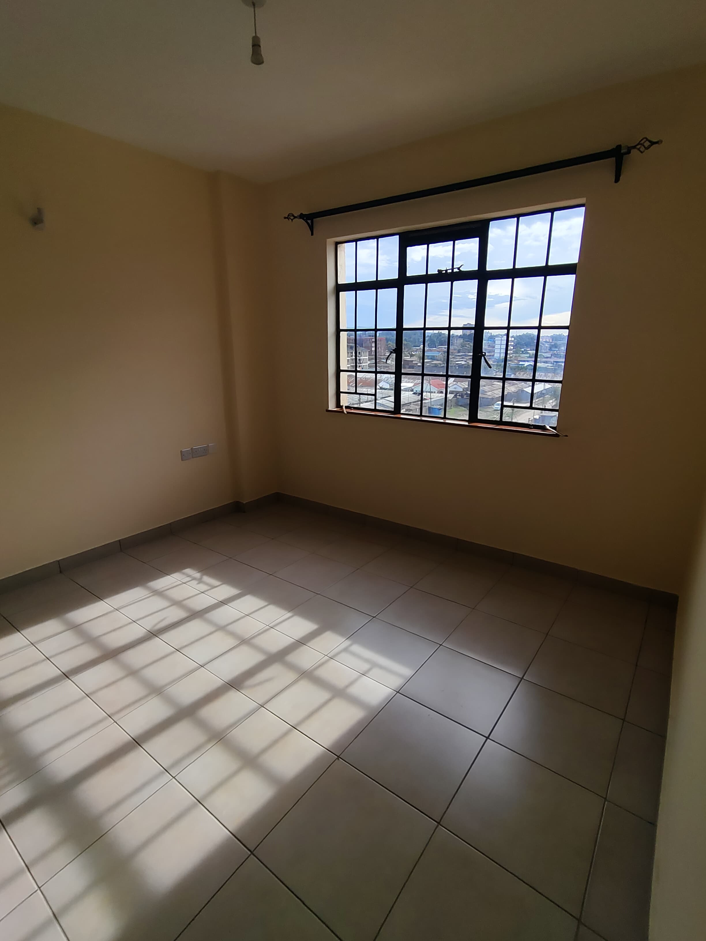 house-on-sale-3_Bedroom_apartment_for_sale_Ngong_road_Kes_11M-Apartment_Address-Ngong_Rd__Nairobi__Kenya_price-11000000_Beds-3_Baths-2120_30-8
