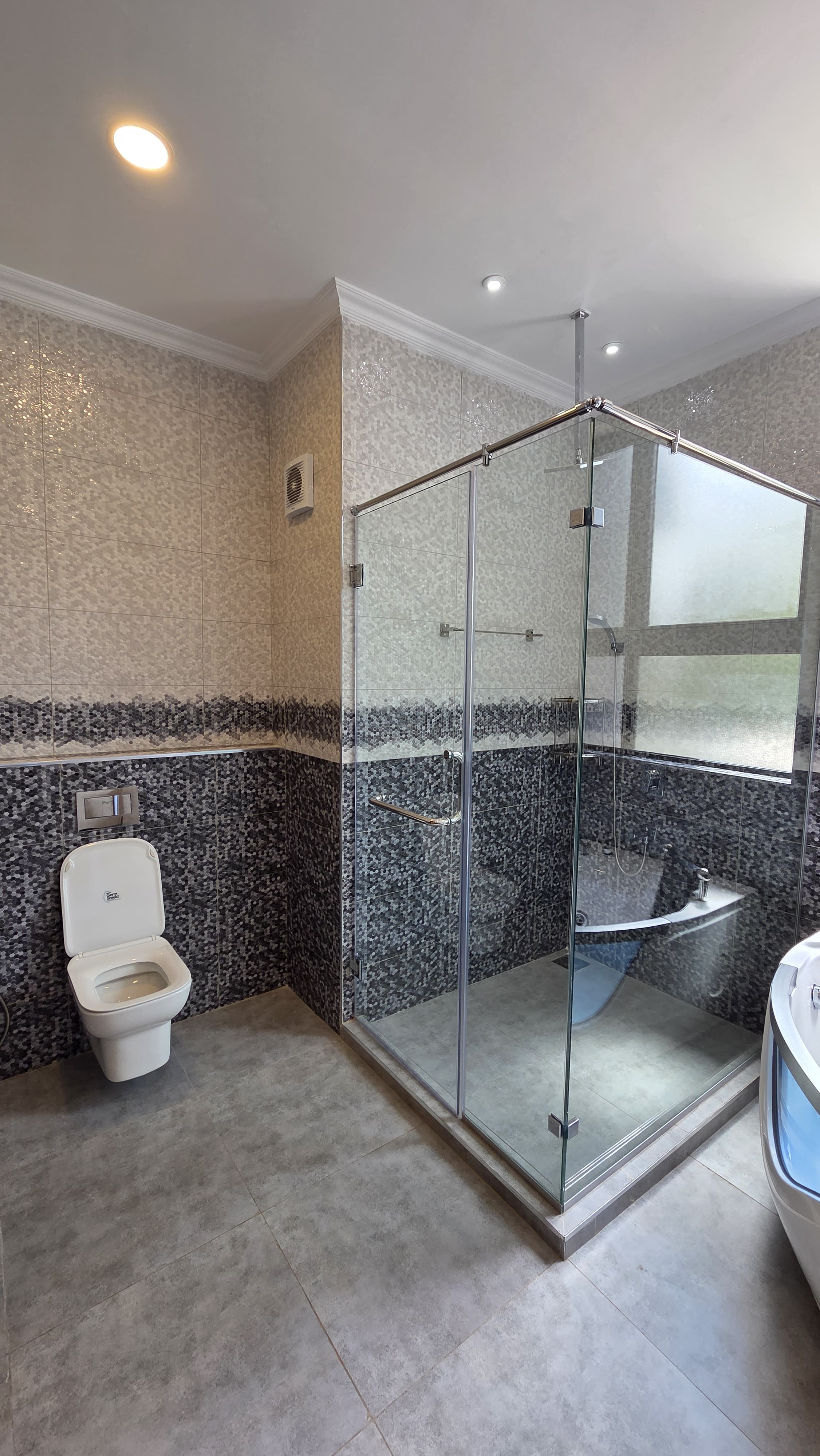 house-on-sale-Luxury_8_Bedroom_Duplex_Villa_For_Sale_In_Spring_Valley-Duplex_Address-Shanzu_Rd__Nairobi__Kenya_price-120000000_Beds-8_Baths-2222_75-10
