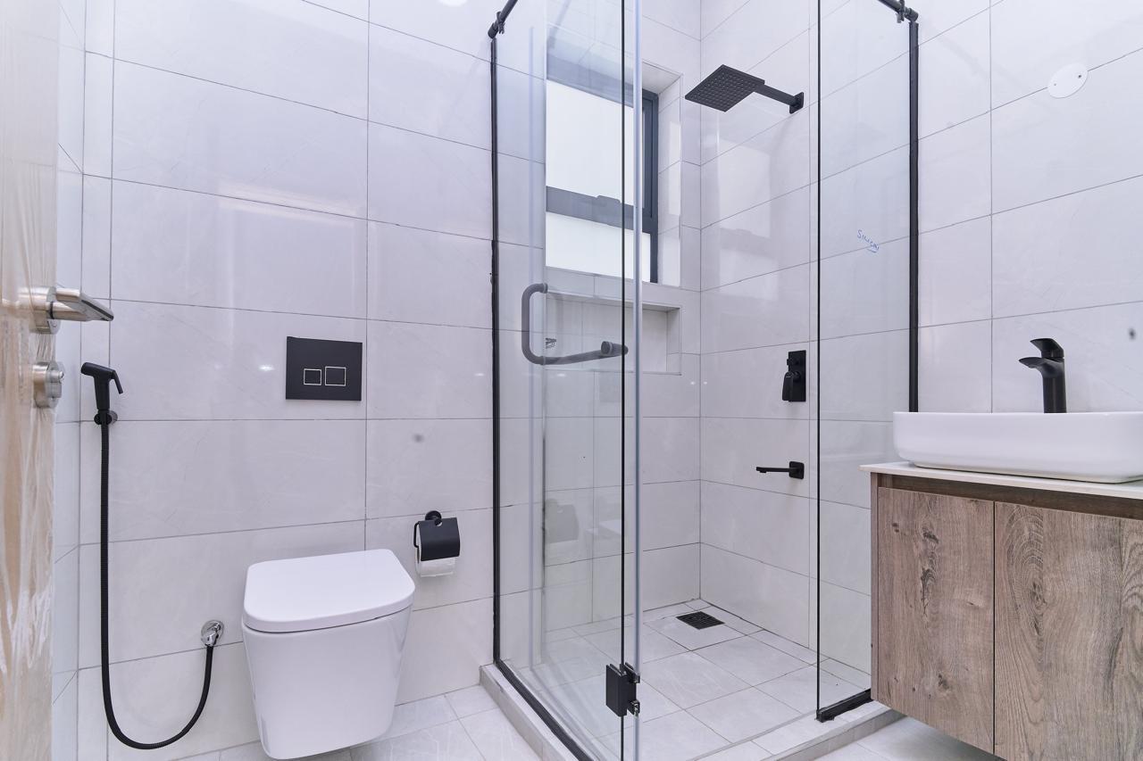 renting--Apartment_Address-Brookside_Gardens__Nairobi__Kenya_price-166000_Beds-3_Baths-3-146-2