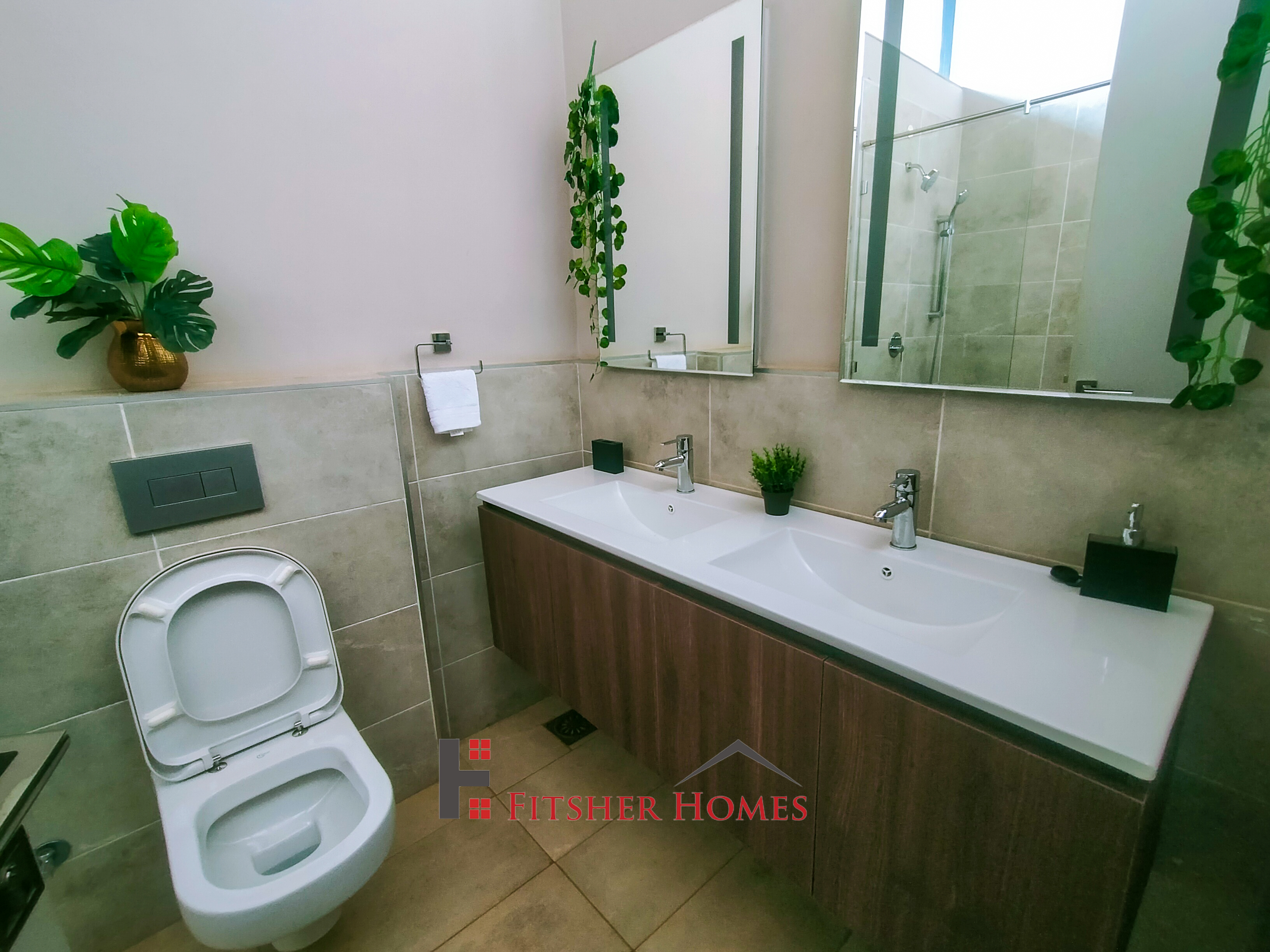 renting--Townhouse_Address-Runda__Nairobi__Kenya_price-270000_Beds-4_Baths-4-18-10
