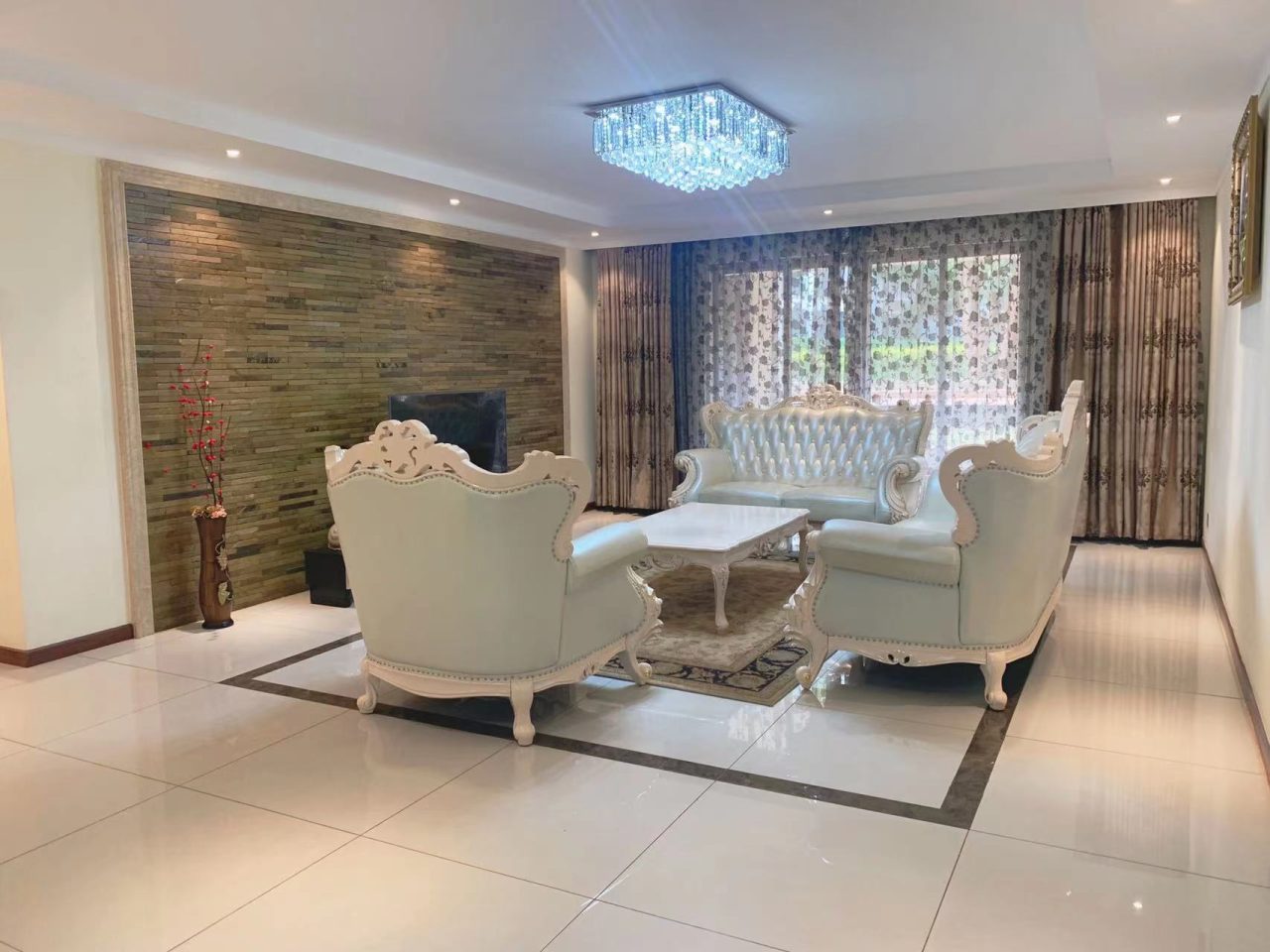 house-on-sale-_Modern_Comfort_And_Convenience_4_Bedrooms-Apartment_Address-Roysambu__Nairobi__Kenya_price-16000000_Beds-4_Baths-3111_68-2