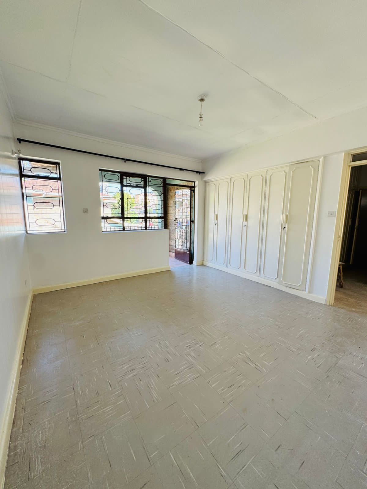 renting--Townhouse_Address-Rhapta_Road__Nairobi__Kenya_price-170000_Beds-4_Baths-4-109-15