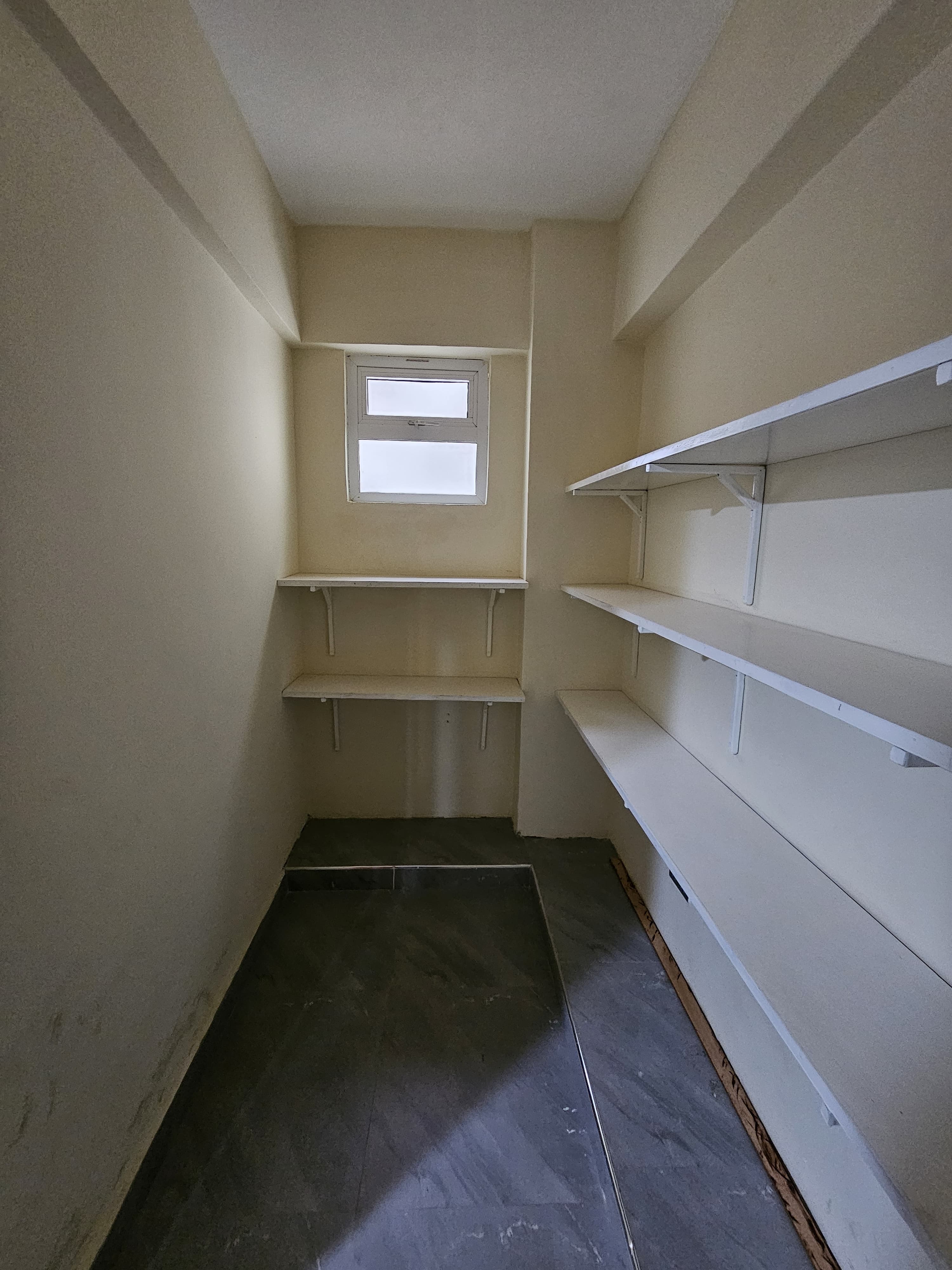 renting--Apartment_Address-Parklands__Nairobi__Kenya_price-135000_Beds-4_Baths-4-123-2