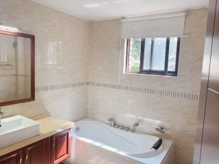house-on-sale-_Modern_Comfort_And_Convenience_4_Bedrooms-Apartment_Address-Roysambu__Nairobi__Kenya_price-16000000_Beds-4_Baths-3111_68-7