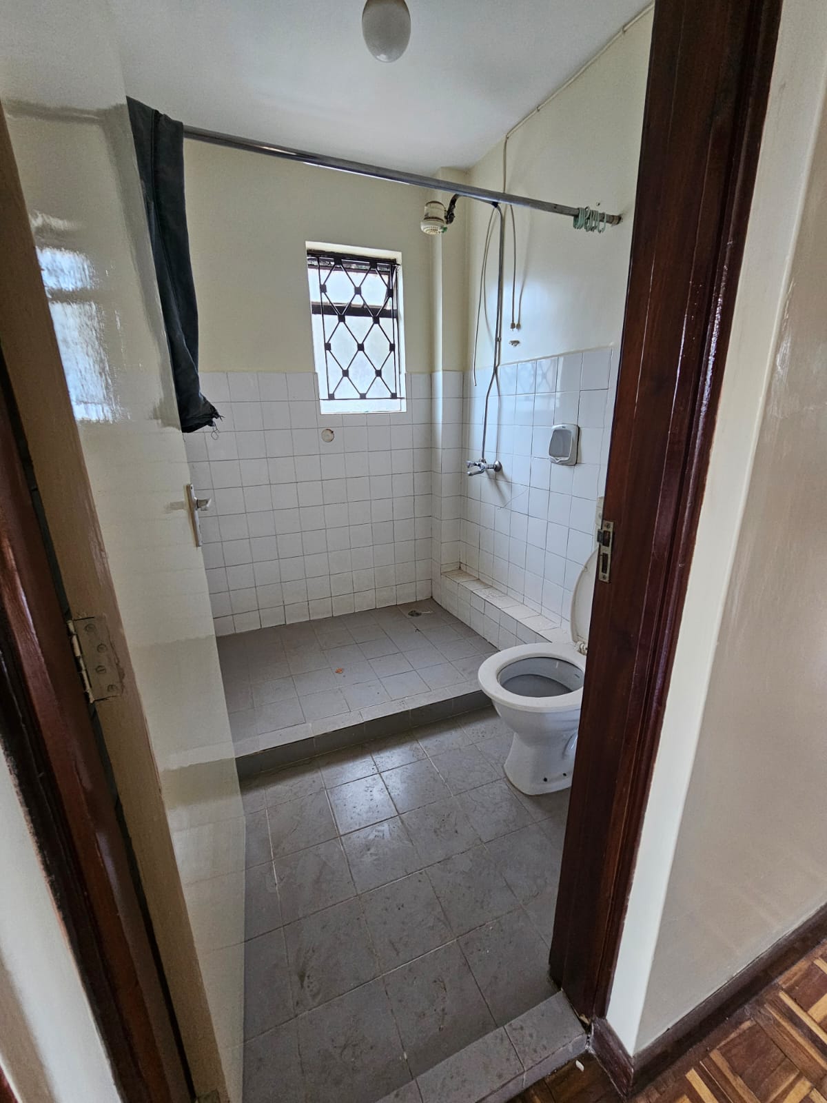 renting--Apartment_Address-Lavington__Nairobi__Kenya_price-110000_Beds-3_Baths-3-151-3