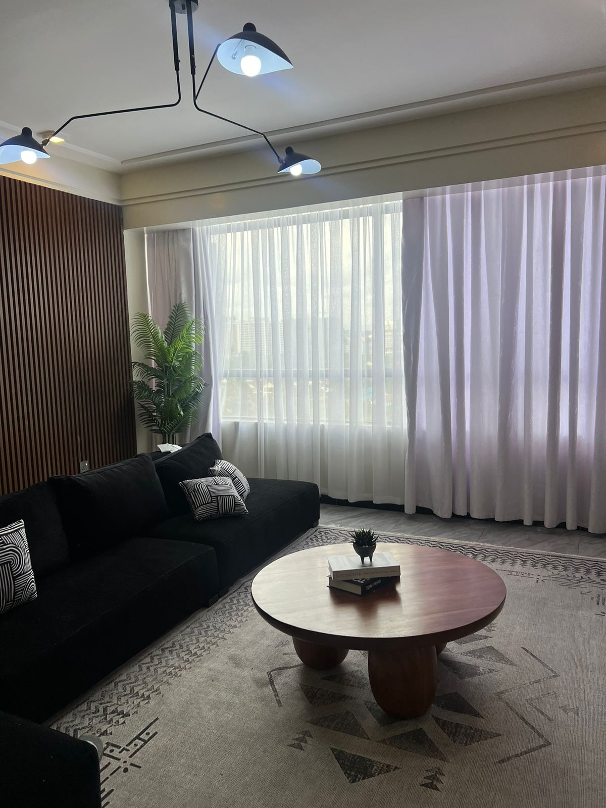 house-on-sale-Staroot_Yaya_Centre-Apartment_Address-Kilimani__Nairobi__Kenya_price-15000000_Beds-3_Baths-3130_6-14