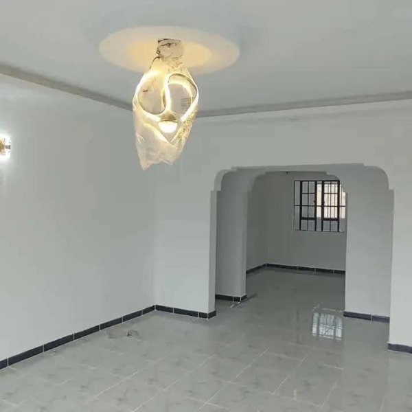 renting--Bungalow_Address-Milimani_Estate__Nakuru__Kenya_price-25000_Beds-3_Baths-1-80-3