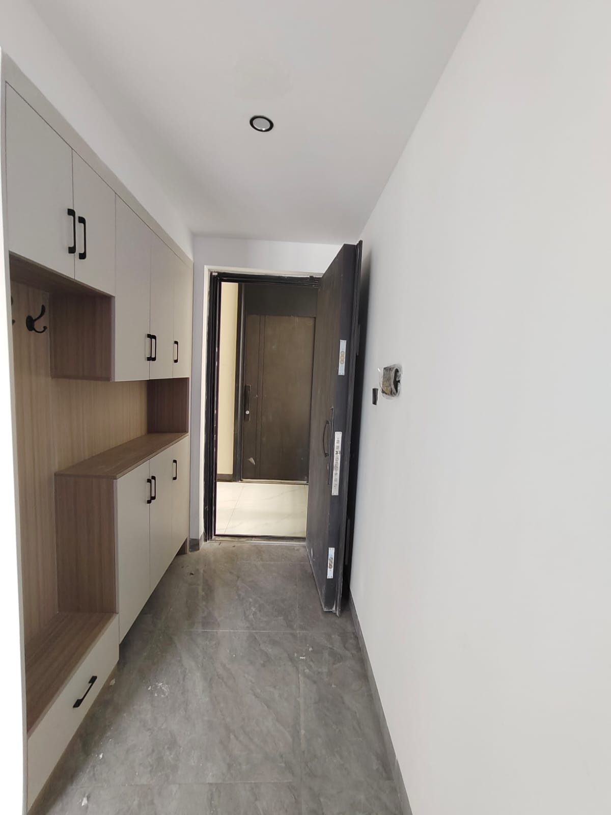 house-on-sale-2_bedroom_apartment_for_sale_in_Kilimani_Kes_10M-Apartment_Address-Kilimani__Nairobi__Kenya_price-10000000_Beds-2_Baths-1110_21-13