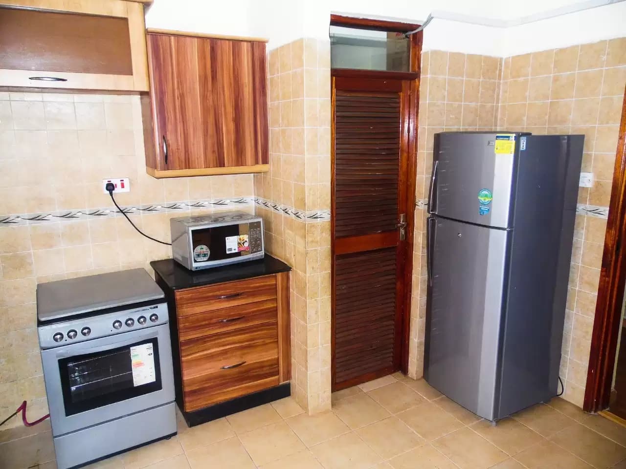 house-on-sale-3_Bedroom_apartment_plus_DSQ_for_sale_in_Riverside_Kes_24M-Apartment_Address-Riverside_Dr__Nairobi__Kenya_price-24000000_Beds-3_Baths-4110_37-4