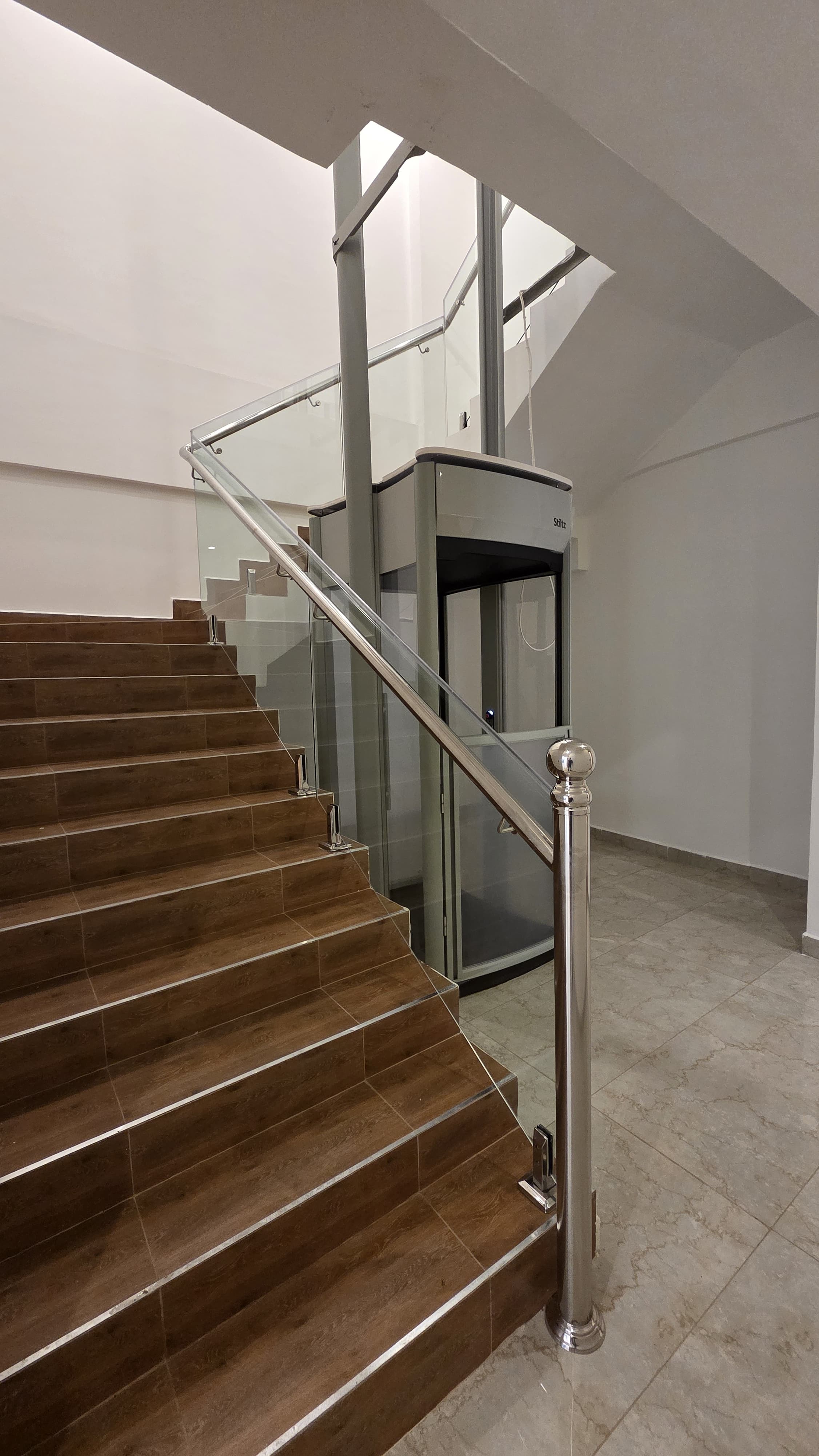 house-on-sale-Luxury_8_Bedroom_Duplex_Villa_For_Sale_In_Spring_Valley-Duplex_Address-Shanzu_Rd__Nairobi__Kenya_price-120000000_Beds-8_Baths-2222_75-8