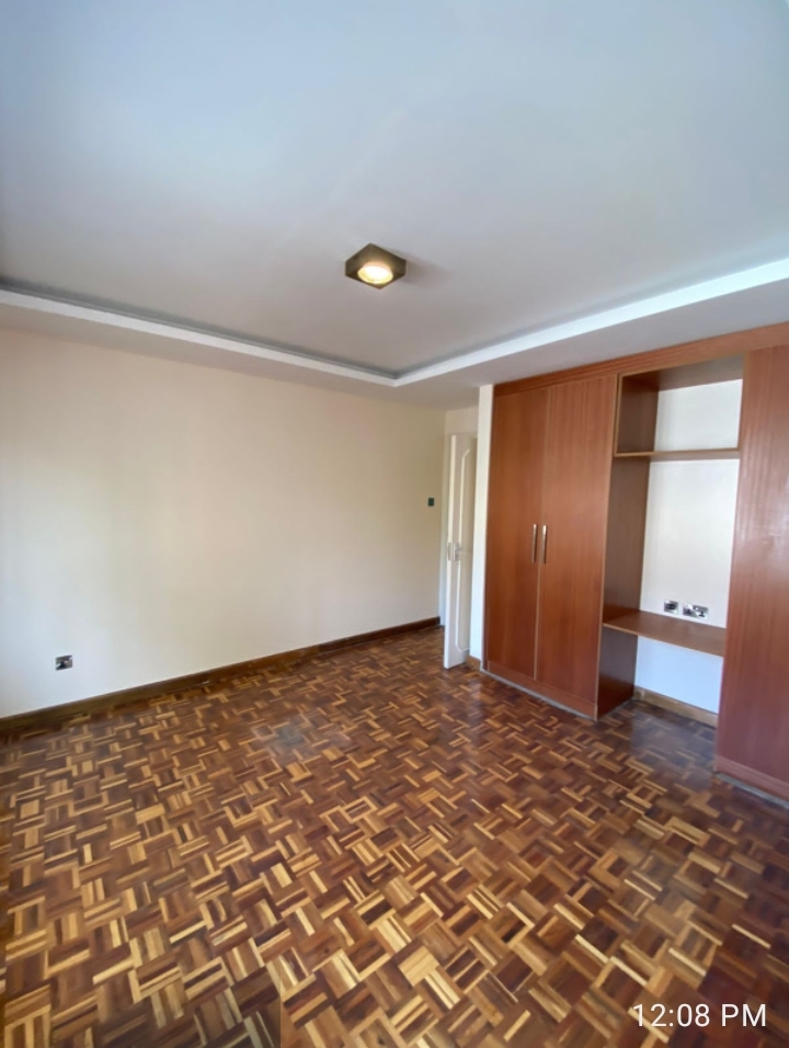 renting--Townhouse_Address-Westlands__Nairobi__Kenya_price-200000_Beds-4_Baths-3-81-8