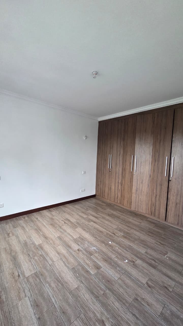 renting--Apartment_Address-Parklands__Nairobi__Kenya_price-105000_Beds-3_Baths-2-154-20