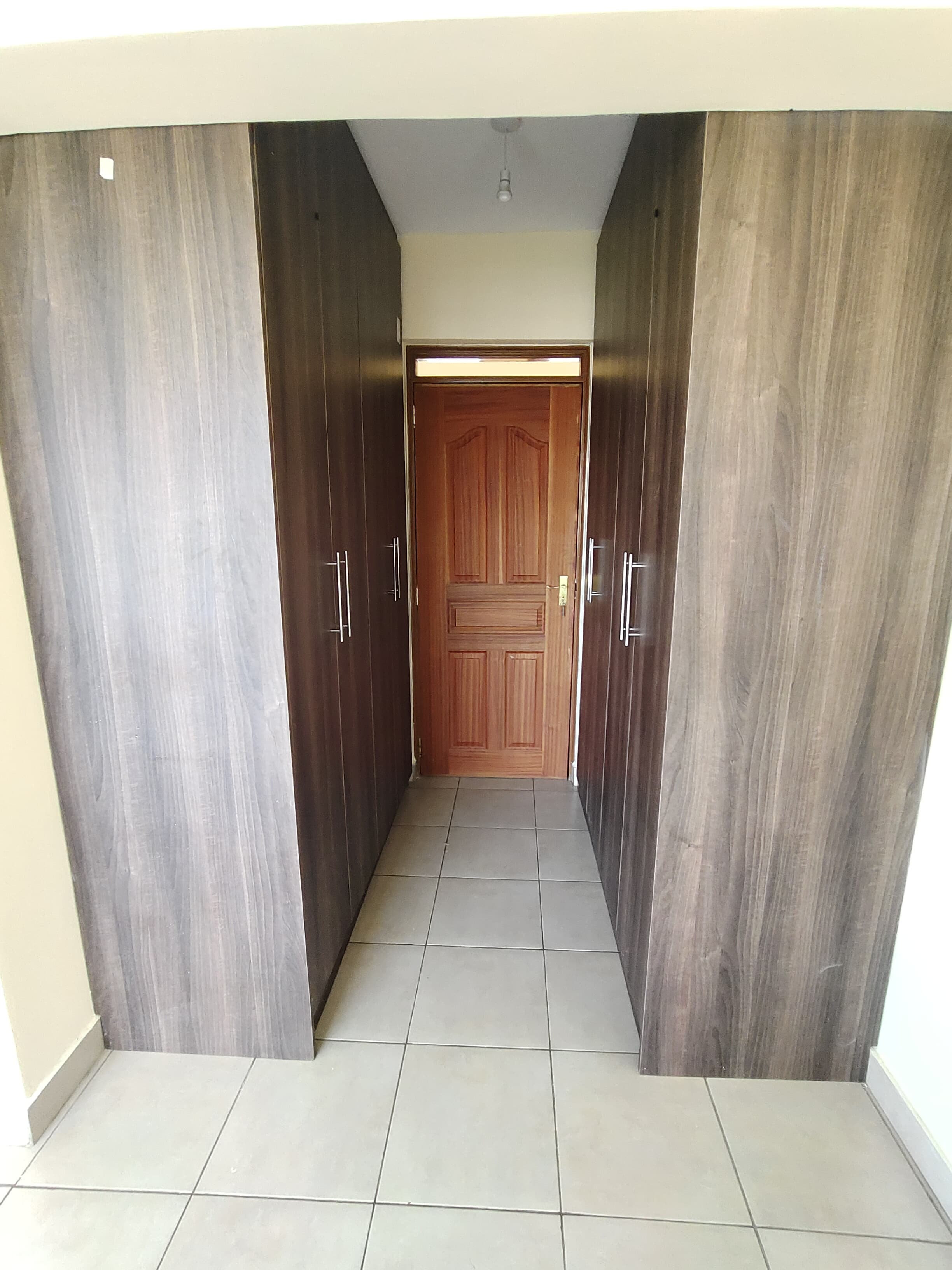 house-on-sale-3_Bedroom_apartment_for_sale_Ngong_road_Kes_11M-Apartment_Address-Ngong_Rd__Nairobi__Kenya_price-11000000_Beds-3_Baths-2120_30-6