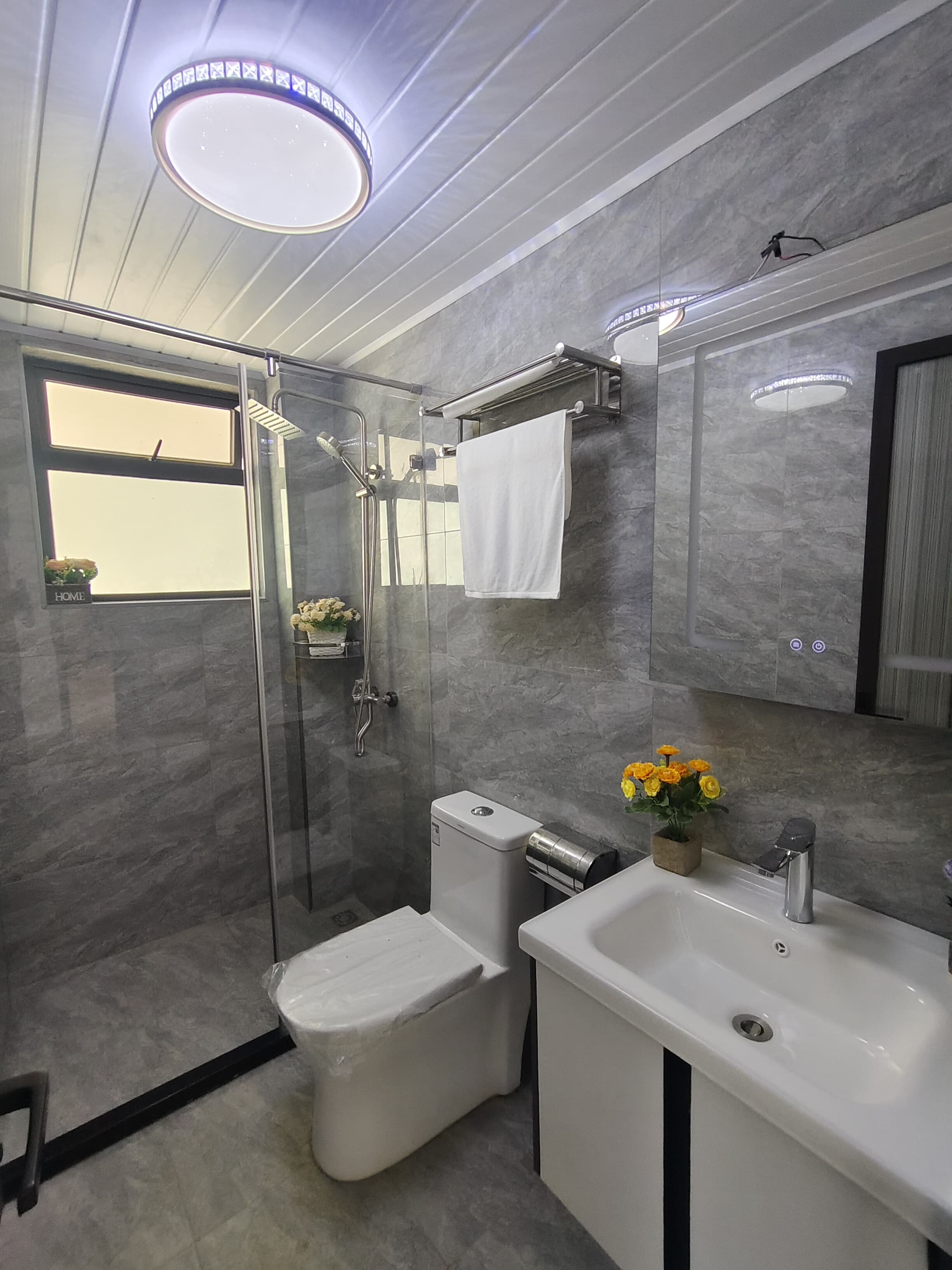 house-on-sale-2_bedroom_apartment_for_sale_in_Kilimani_Kes_12_3M-Apartment_Address-Kilimani__Nairobi__Kenya_price-12300000_Beds-2_Baths-2110_17-1