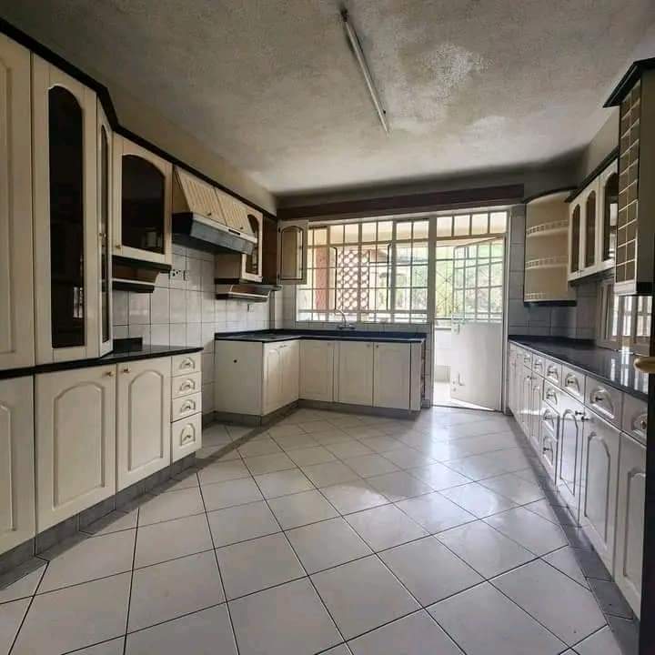 renting--Apartment_Address-Kileleshwa_Estate__Nairobi__Kenya_price-85000_Beds-3_Baths-3-32-5
