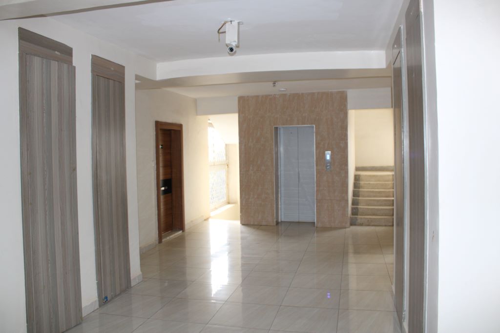 renting--Duplex_Address-Fifth_Parklands_Ave__Nairobi__Kenya_price-165000_Beds-5_Baths-5-44-6