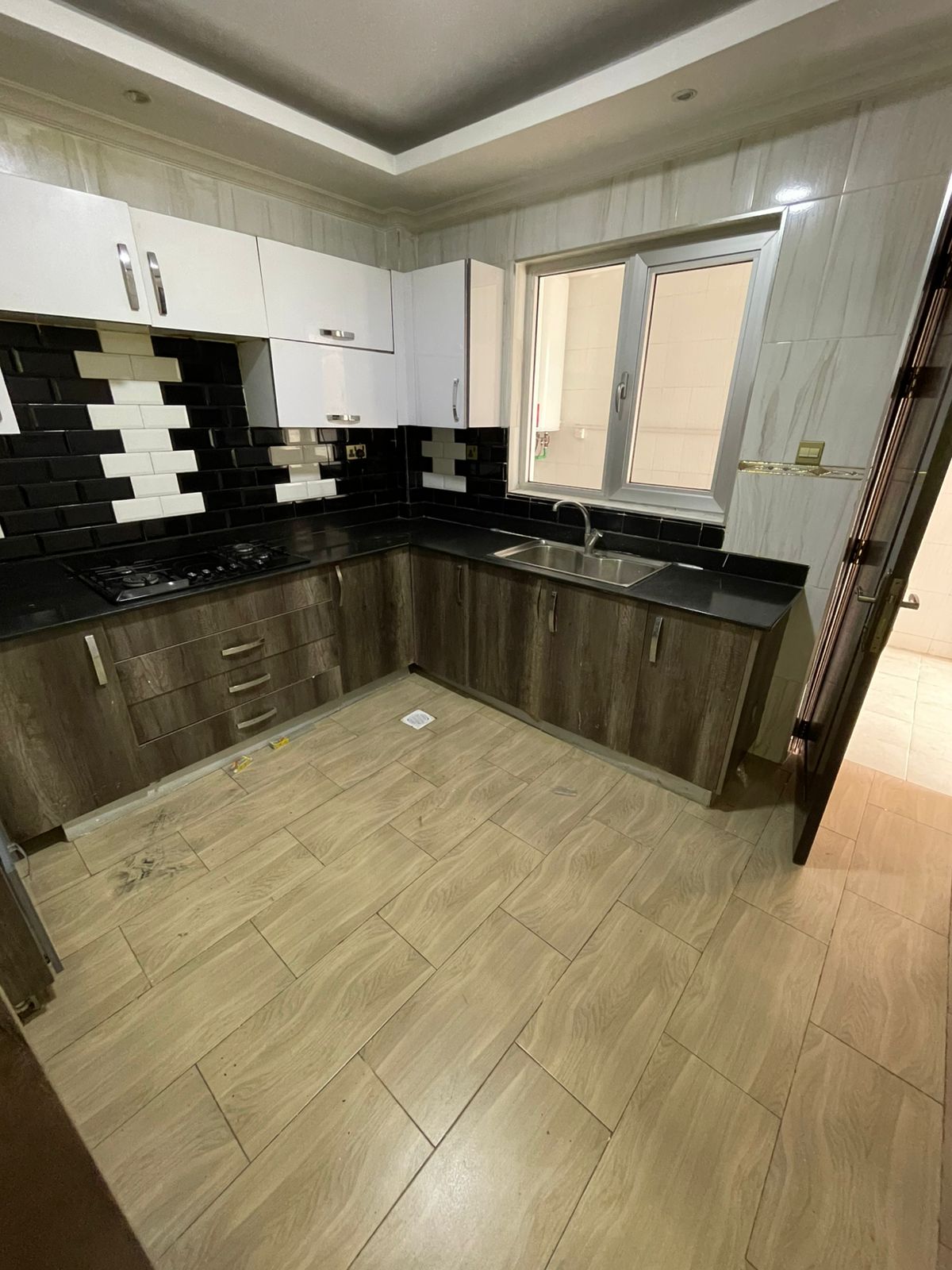 renting-Modern_3_Bedroom_Apartments_in_Parklands_Nairobi-apartment_Address-Parklands_Rd__Nairobi__Kenya_price-120000_Beds-3_Baths-3-101-3