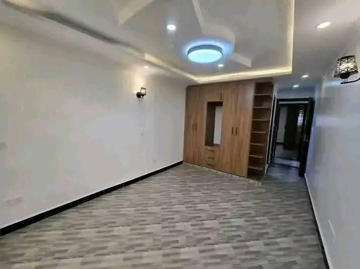 renting--Bungalow_Address-Ngong_Township__Kenya_price-25000_Beds-3_Baths-1-62-5
