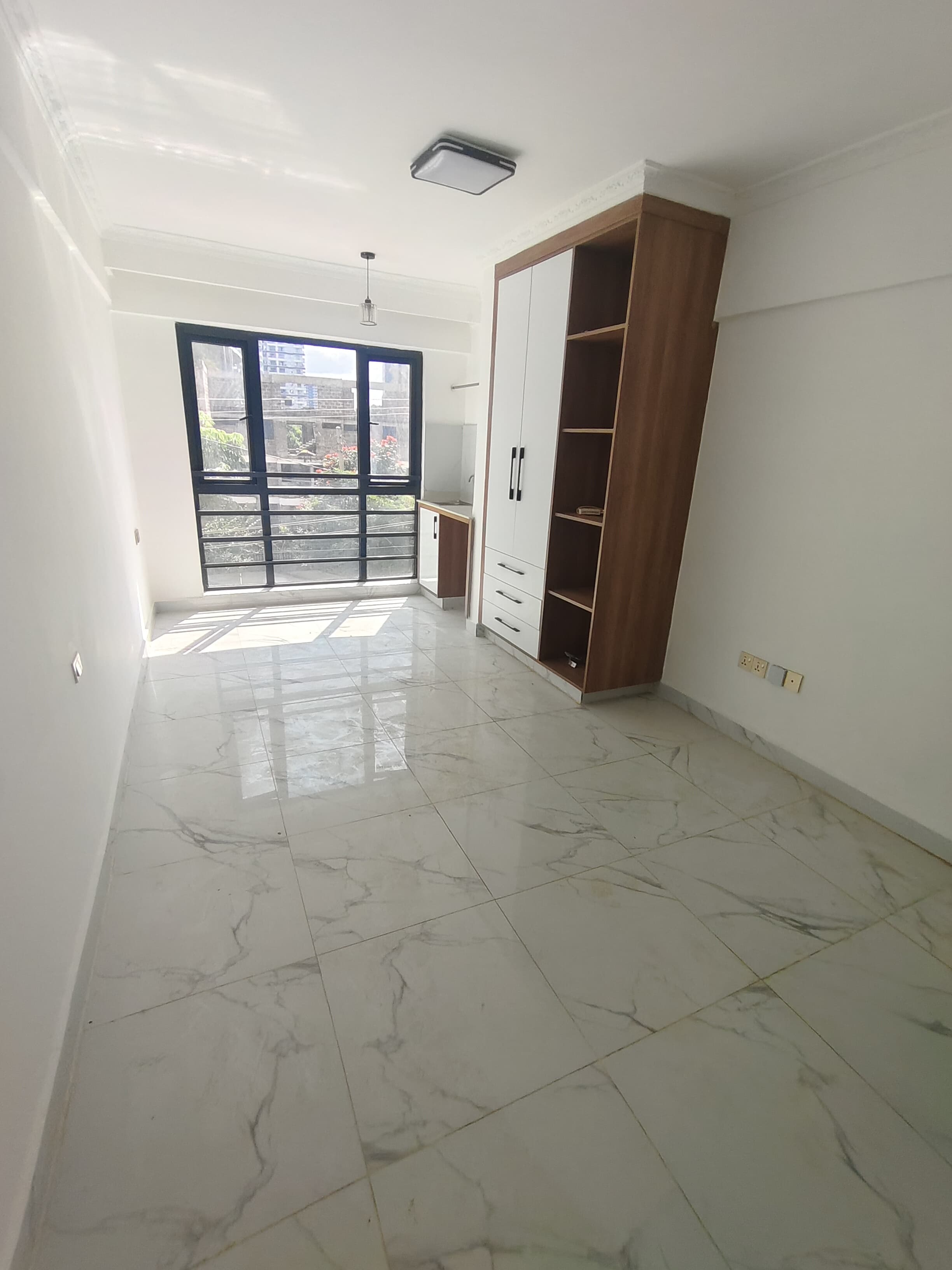 house-on-sale-Studio_Apartment_in_Kilimani_for_sale_Kes_5_2M-Apartment_Address-Kilimani__Nairobi__Kenya_price-5200000_Beds-1_Baths-1110_15-4