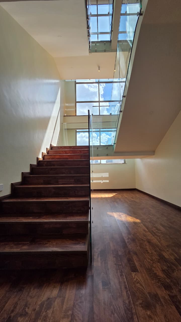 renting--Duplex_Address-Parklands__Nairobi__Kenya_price-410000_Beds-4_Baths-4-159-2
