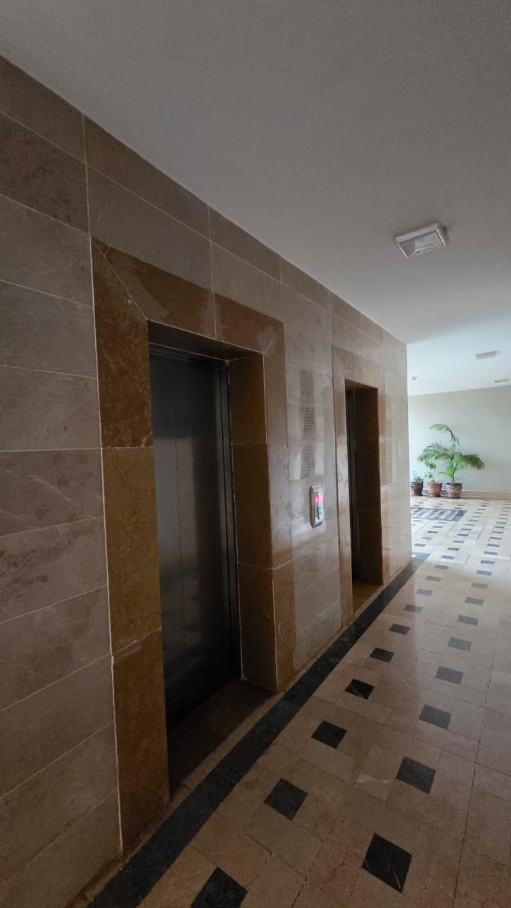 renting--Apartment_Address-Parklands__Nairobi__Kenya_price-290000_Beds-3_Baths-3-144-18
