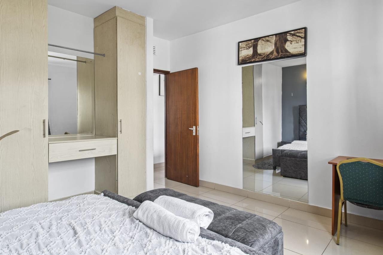 renting--Apartment_Address-Westlands_Rd__Nairobi__Kenya_price-150000_Beds-2_Baths-2-87-5