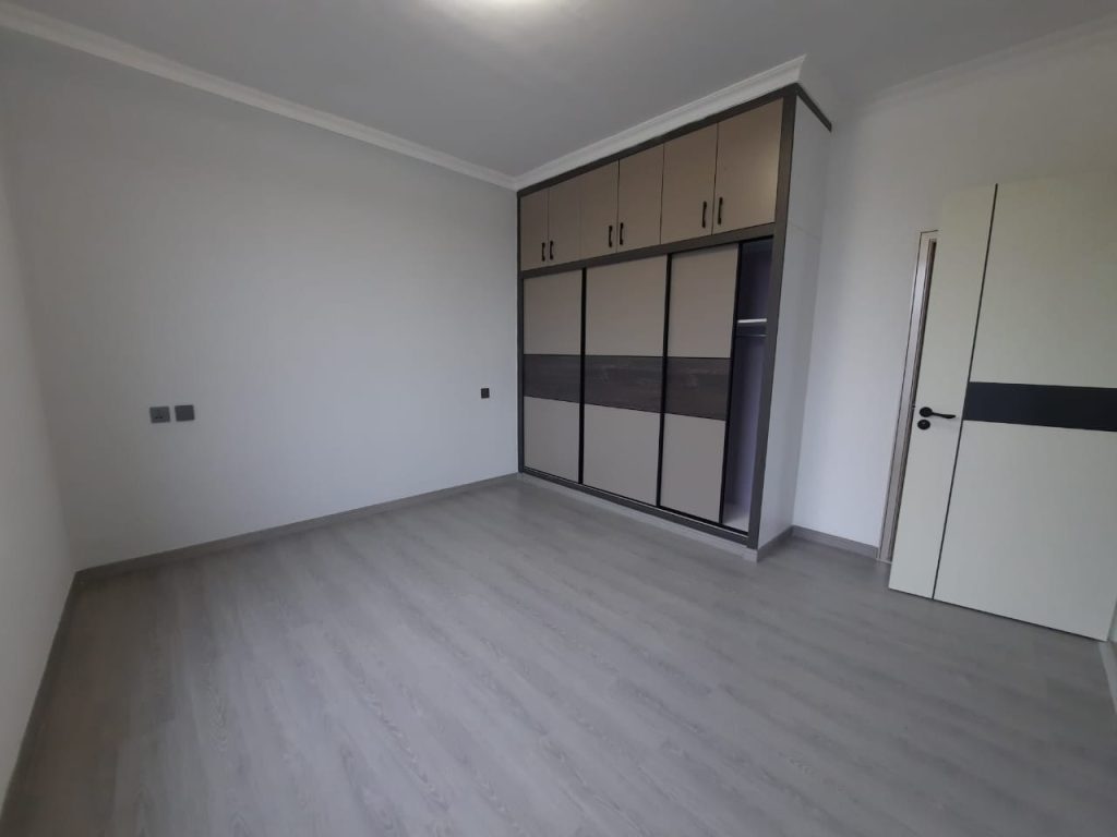 house-on-sale-Kilimani_Riara_road_3_Bedroom_apartment_for_sale_Kes_16M-Apartment_Address-Kilimani__Nairobi__Kenya_price-16000000_Beds-3_Baths-4110_36-16