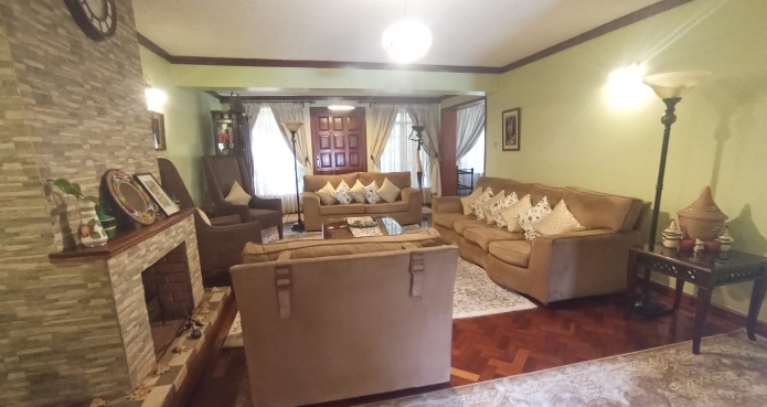 renting--Townhouse_Address-Kitisuru_Estate__Nairobi__Kenya_price-430000_Beds-5_Baths-5-86-1