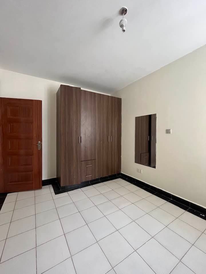 renting--Townhouse_Address-Kahawa_West__Githurai__Kenya_price-15000_Beds-2_Baths-1-78-2