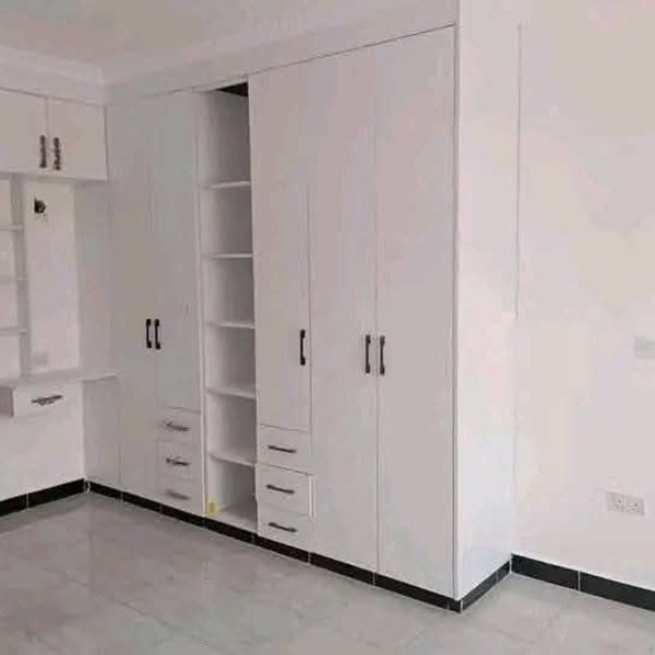renting--Townhouse_Address-Donholm_phase_5__Nairobi__Kenya_price-15000_Beds-4_Baths-1-53-3