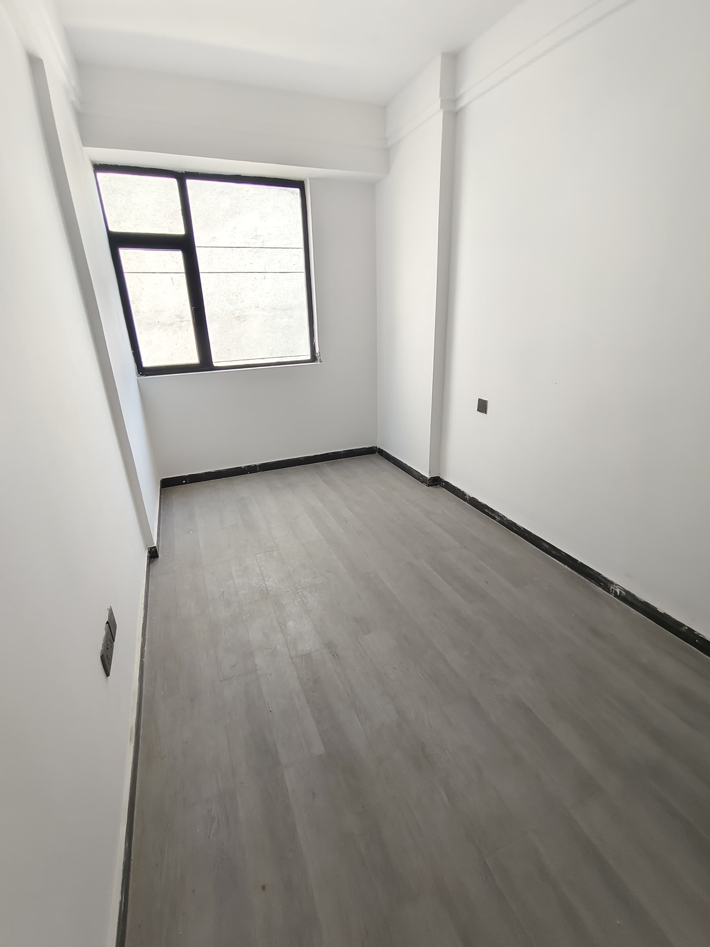 house-on-sale-1_bedroom_apartment_for_sale_in_Kilimani_-Apartment_Address-Kilimani__Nairobi__Kenya_price-5700000_Beds-1_Baths-1110_11-2