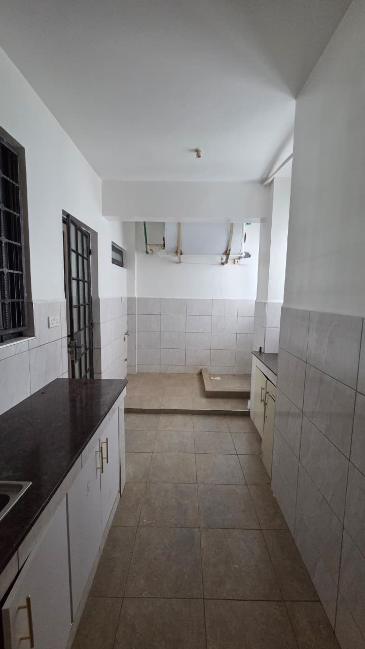 renting--Apartment_Address-Parklands__Nairobi__Kenya_price-105000_Beds-3_Baths-2-154-5