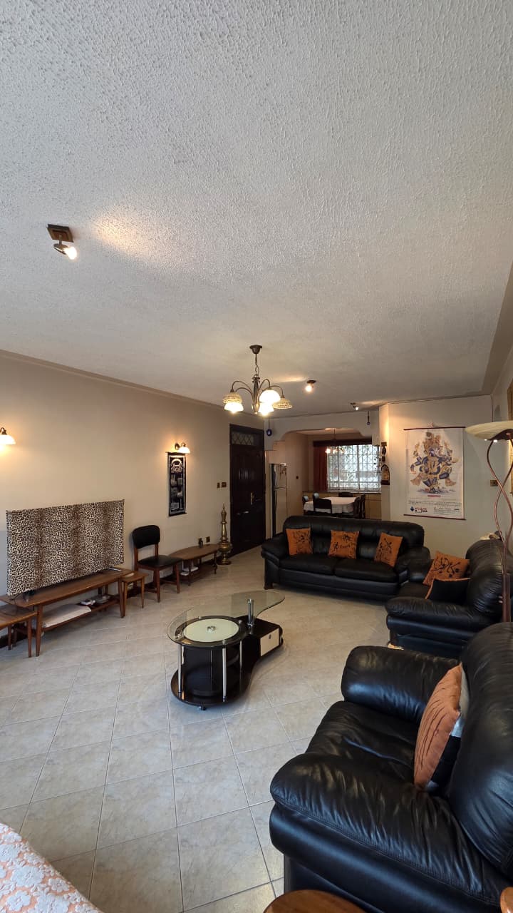 house-on-sale-Spacious_4_Bedroom_Apartment_For_Sale_In_Parklands-Apartment_Address-Parklands__Nairobi__Kenya_price-21950000_Beds-4_Baths-2121_76-1