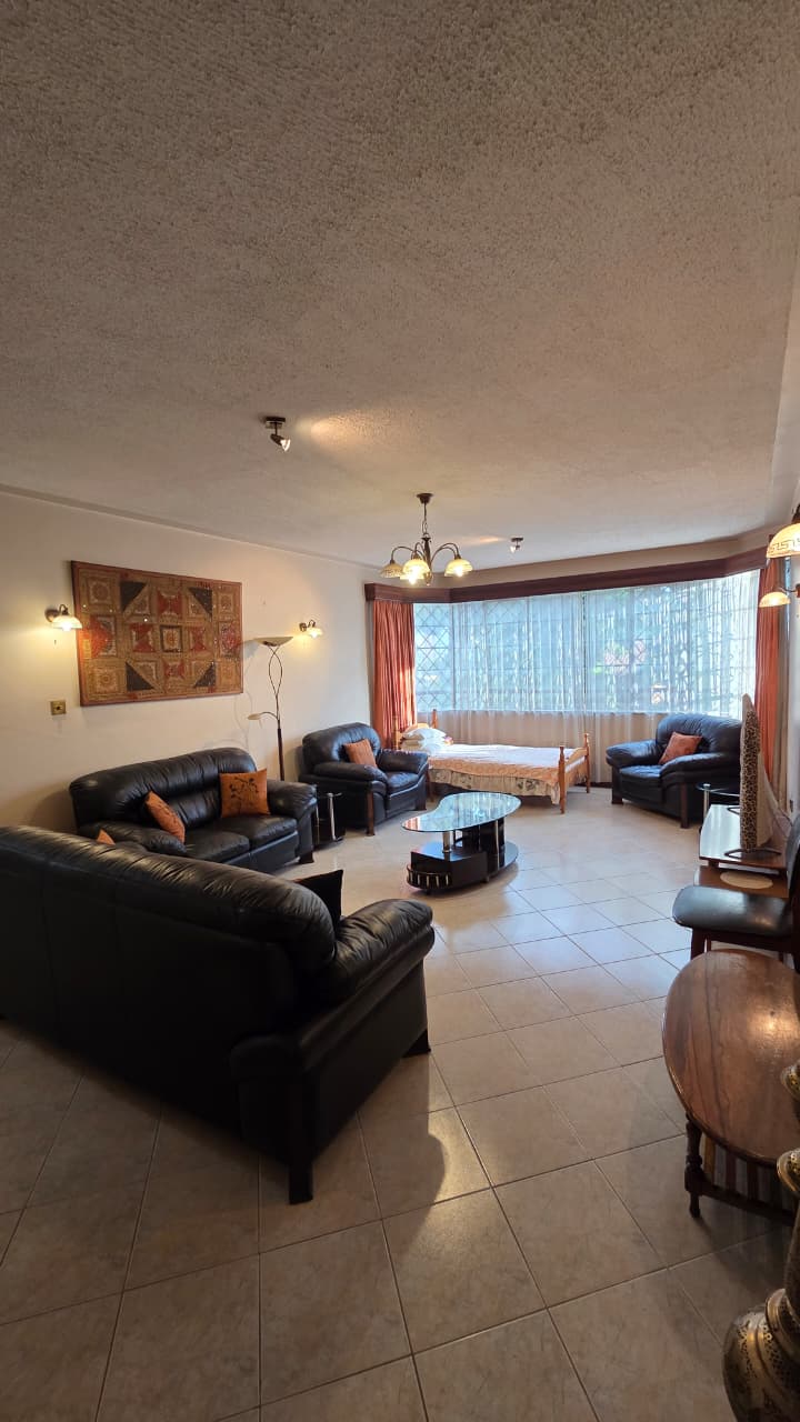 house-on-sale-Spacious_4_Bedroom_Apartment_For_Sale_In_Parklands-Apartment_Address-Parklands__Nairobi__Kenya_price-21950000_Beds-4_Baths-2121_76-2