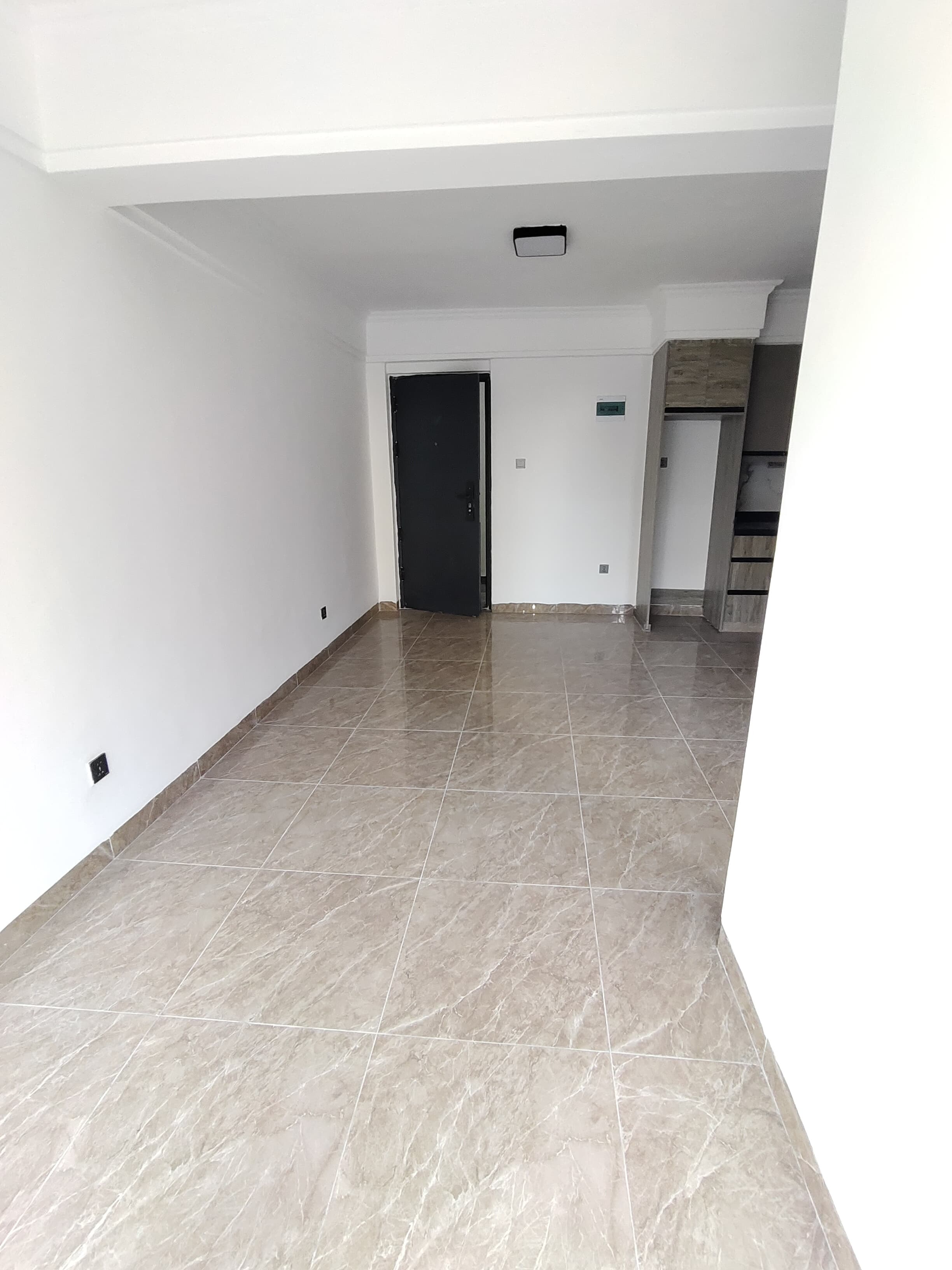 house-on-sale-1_bedroom_apartment_for_sale_in_Kilimani_Kes_5_4M-Apartment_Address-Kilimani__Nairobi__Kenya_price-5400000_Beds-1_Baths-1110_12-7